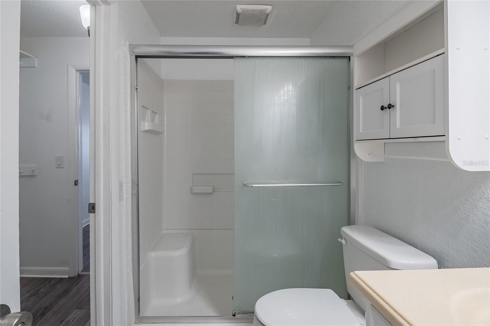 Image 4 of 26 For 900 Avenue Z Se A203