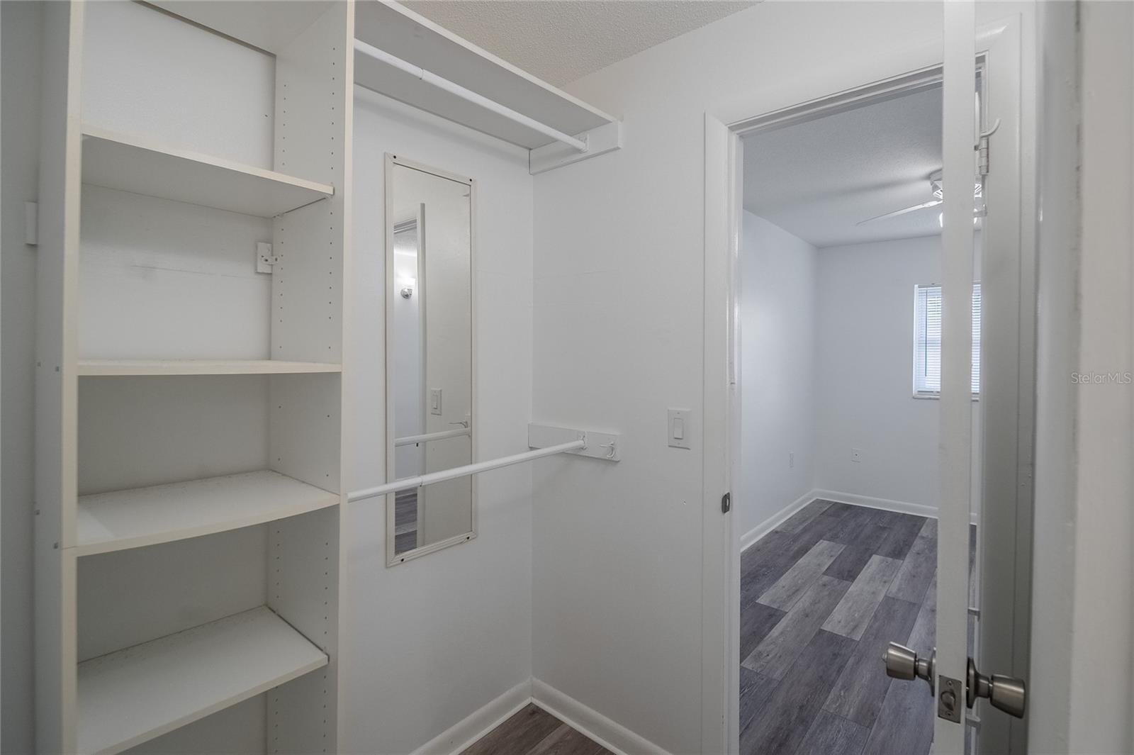 Image 5 of 26 For 900 Avenue Z Se A203