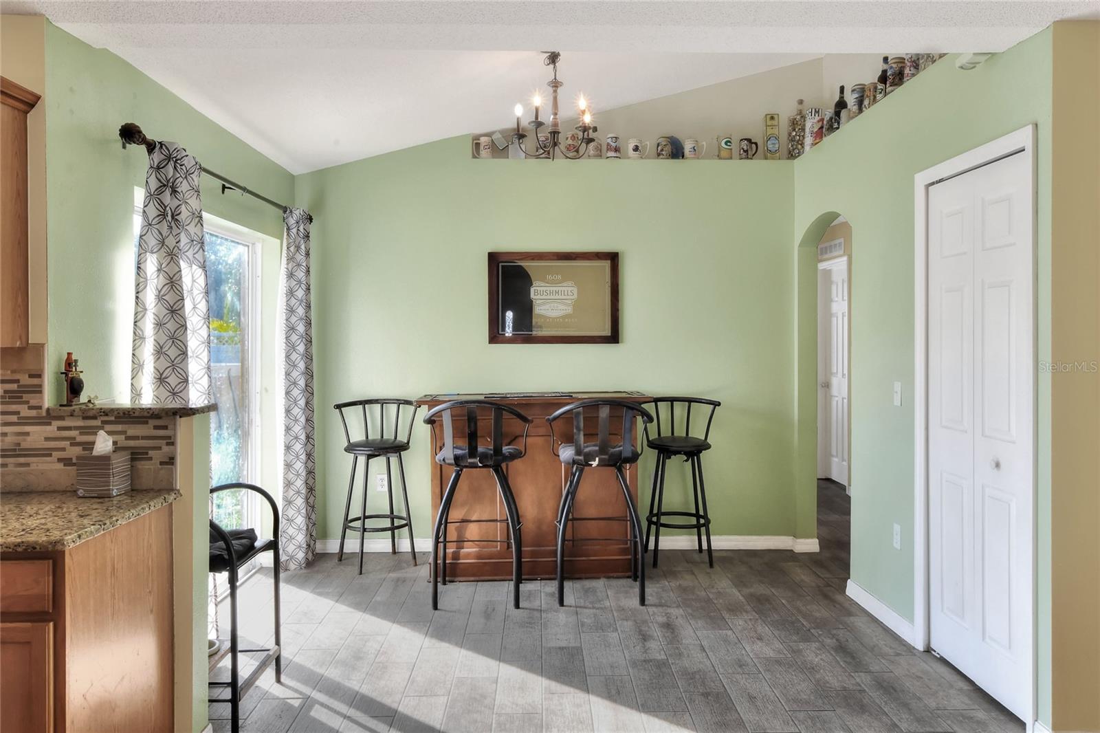 Image 12 of 38 For 8004 Settlers Creek Lane