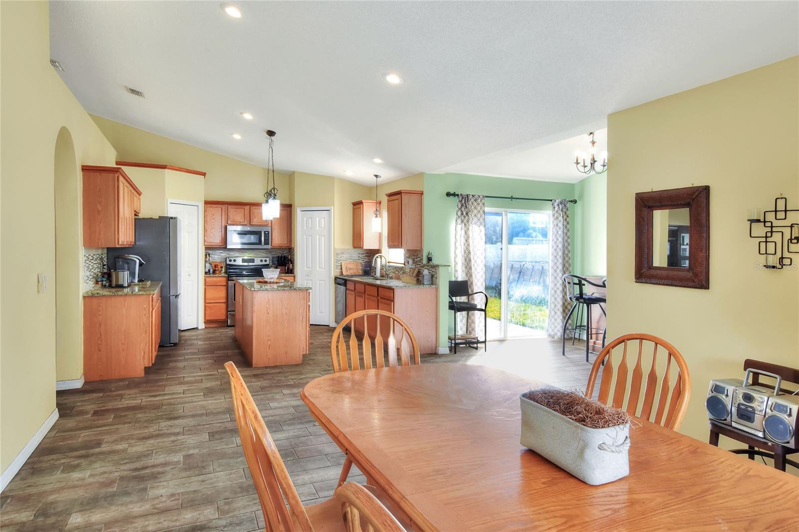 Image 13 of 38 For 8004 Settlers Creek Lane