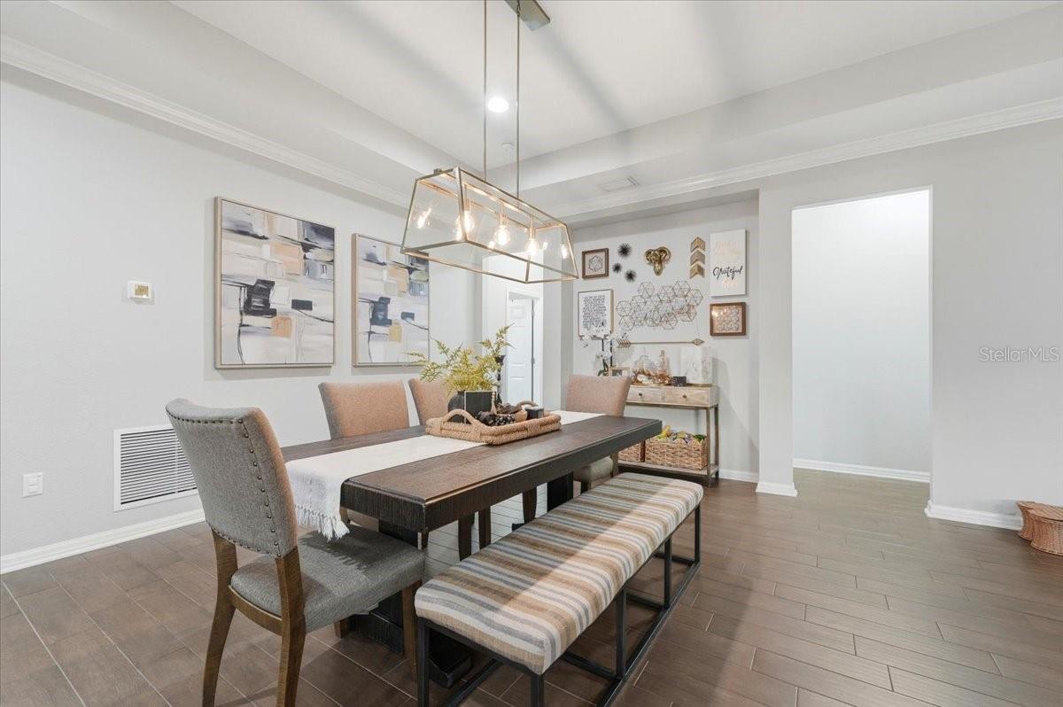 Image 13 of 70 For 1740 Via Lago Drive