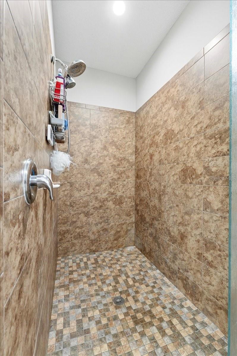 Image 27 of 70 For 1740 Via Lago Drive