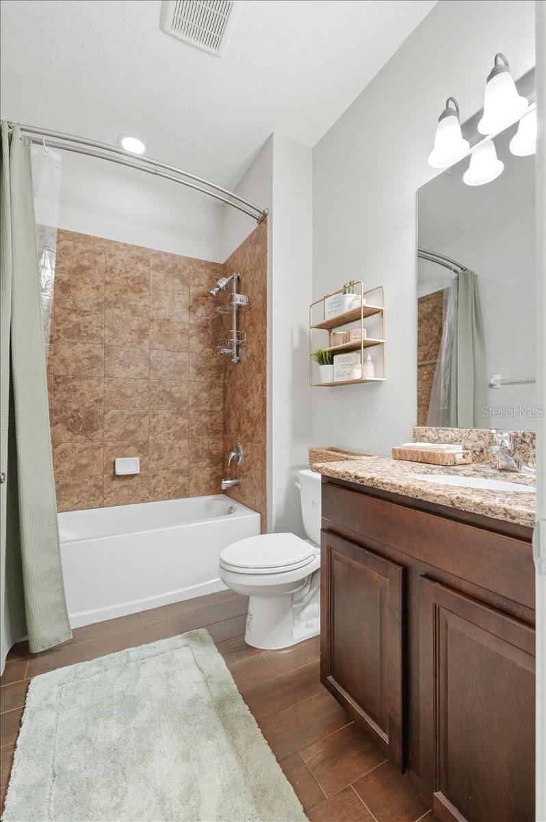 Image 31 of 70 For 1740 Via Lago Drive