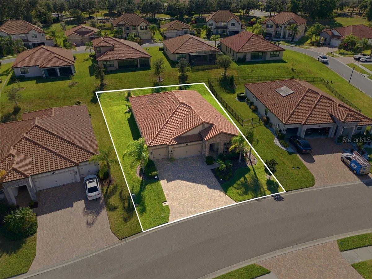 Image 64 of 70 For 1740 Via Lago Drive