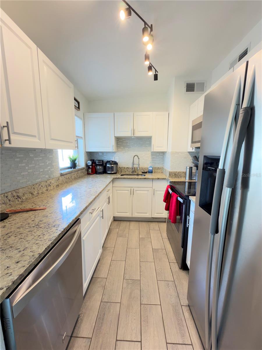 Image 5 of 26 For 710 Forrest Drive