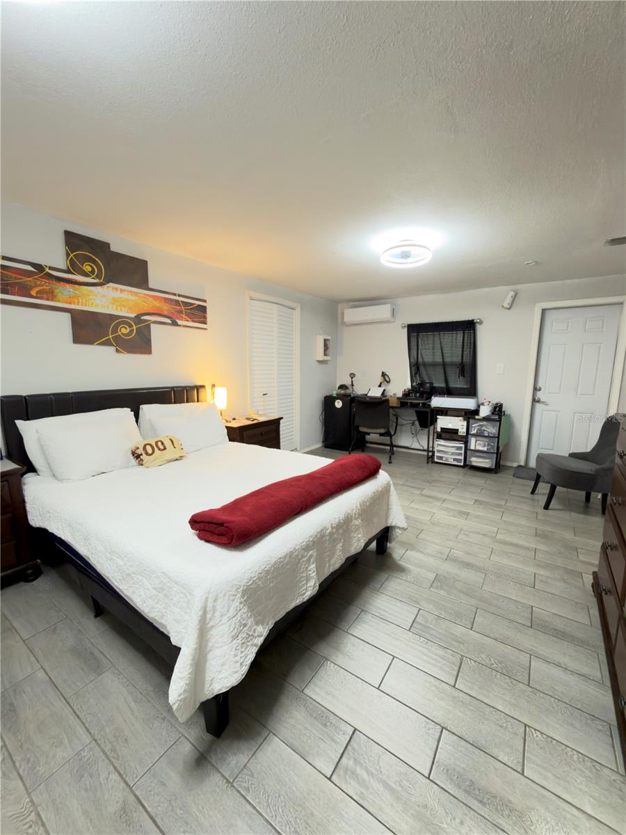 Image 7 of 26 For 710 Forrest Drive