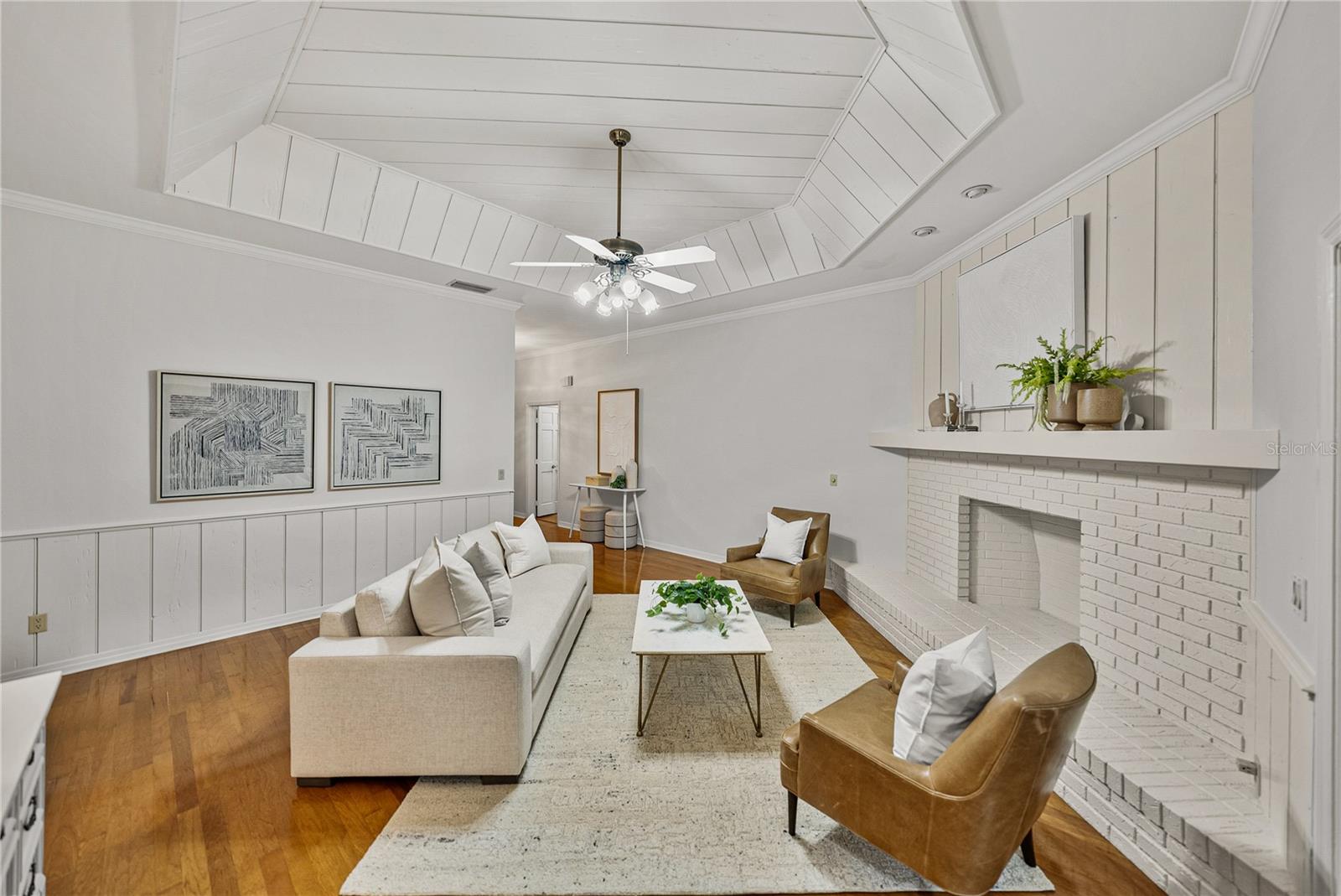 Image 10 of 68 For 16 Coventry Drive