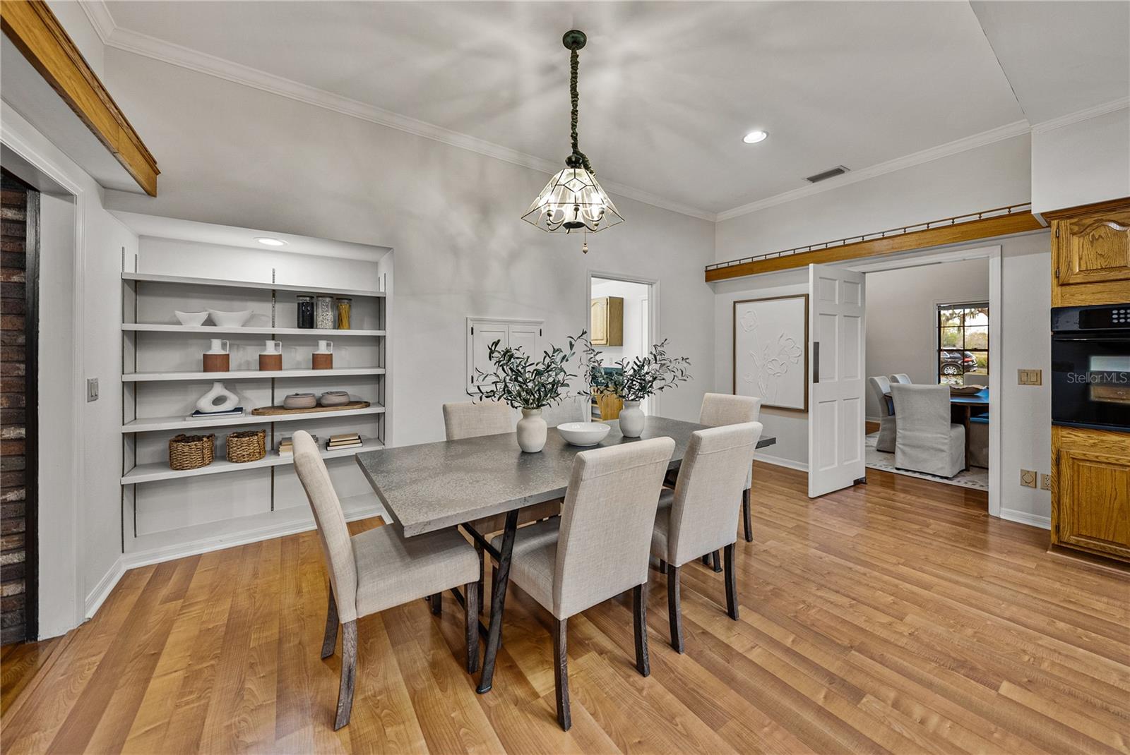 Image 20 of 68 For 16 Coventry Drive