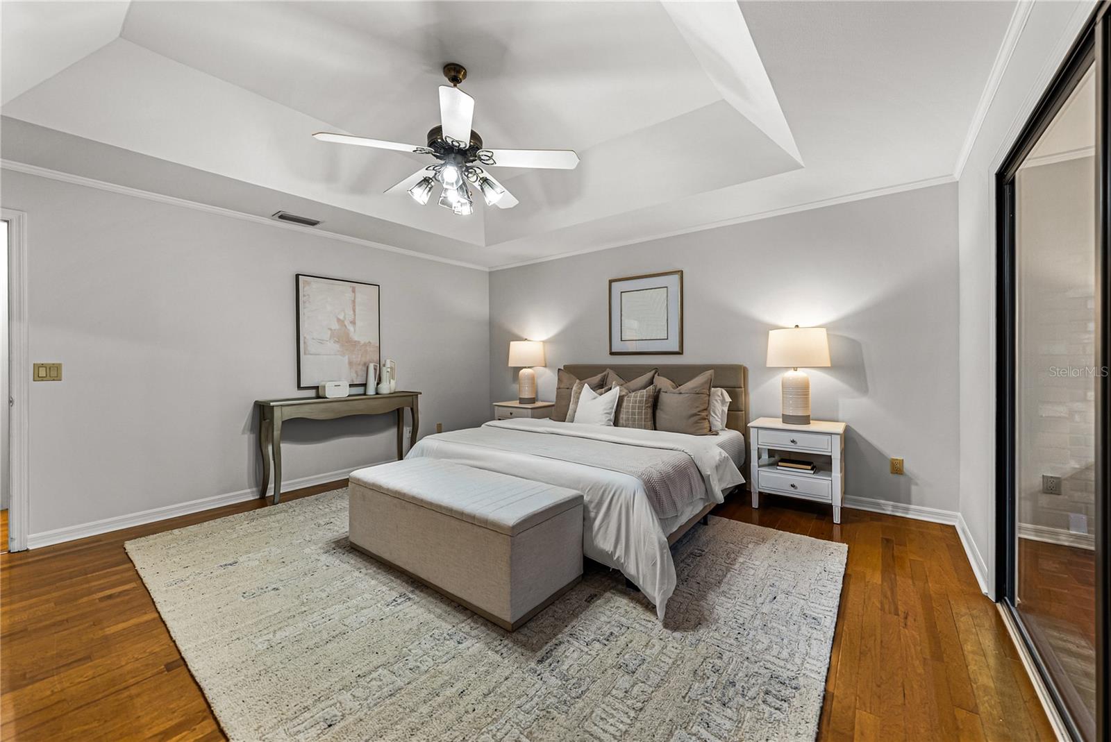 Image 23 of 68 For 16 Coventry Drive