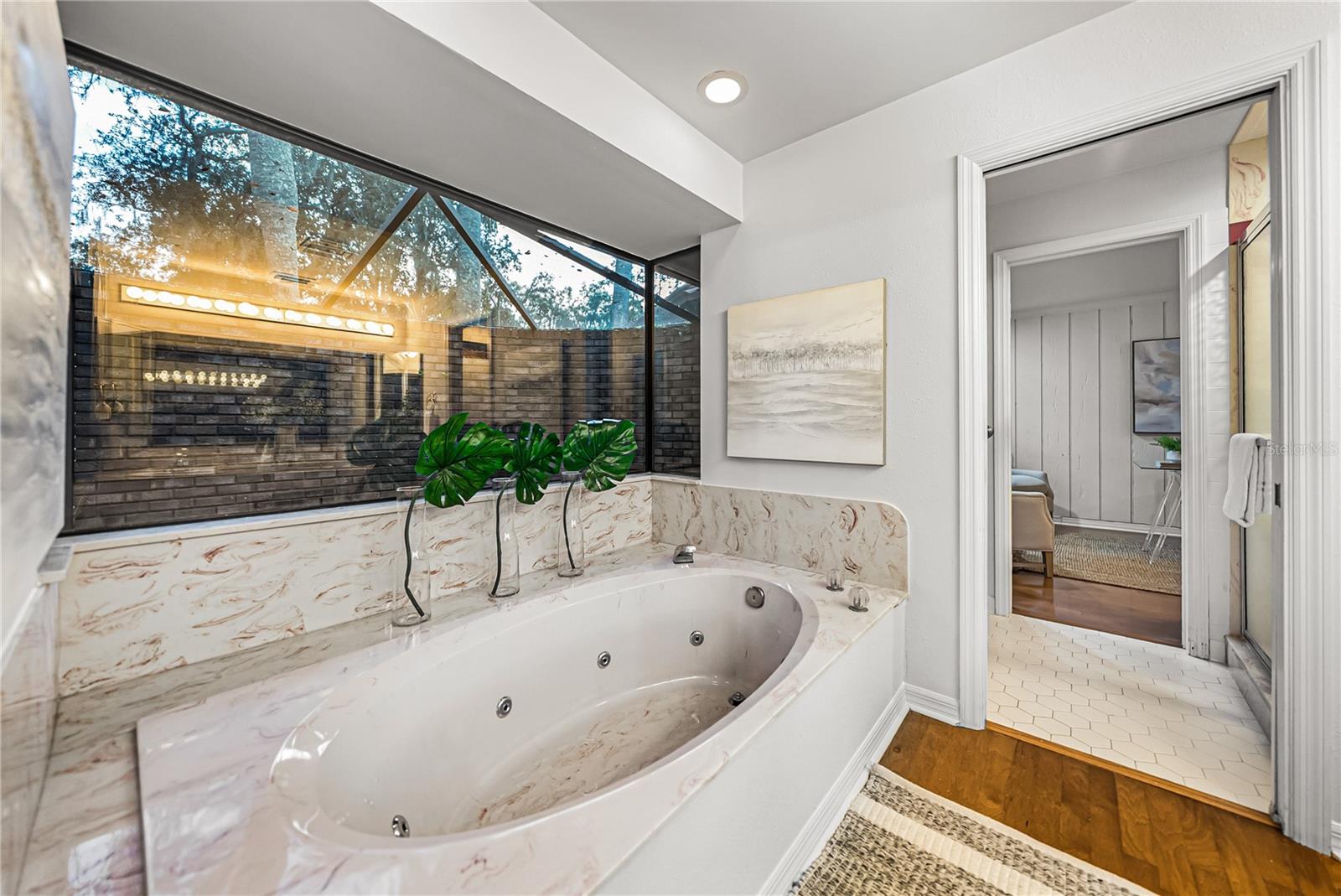 Image 27 of 68 For 16 Coventry Drive