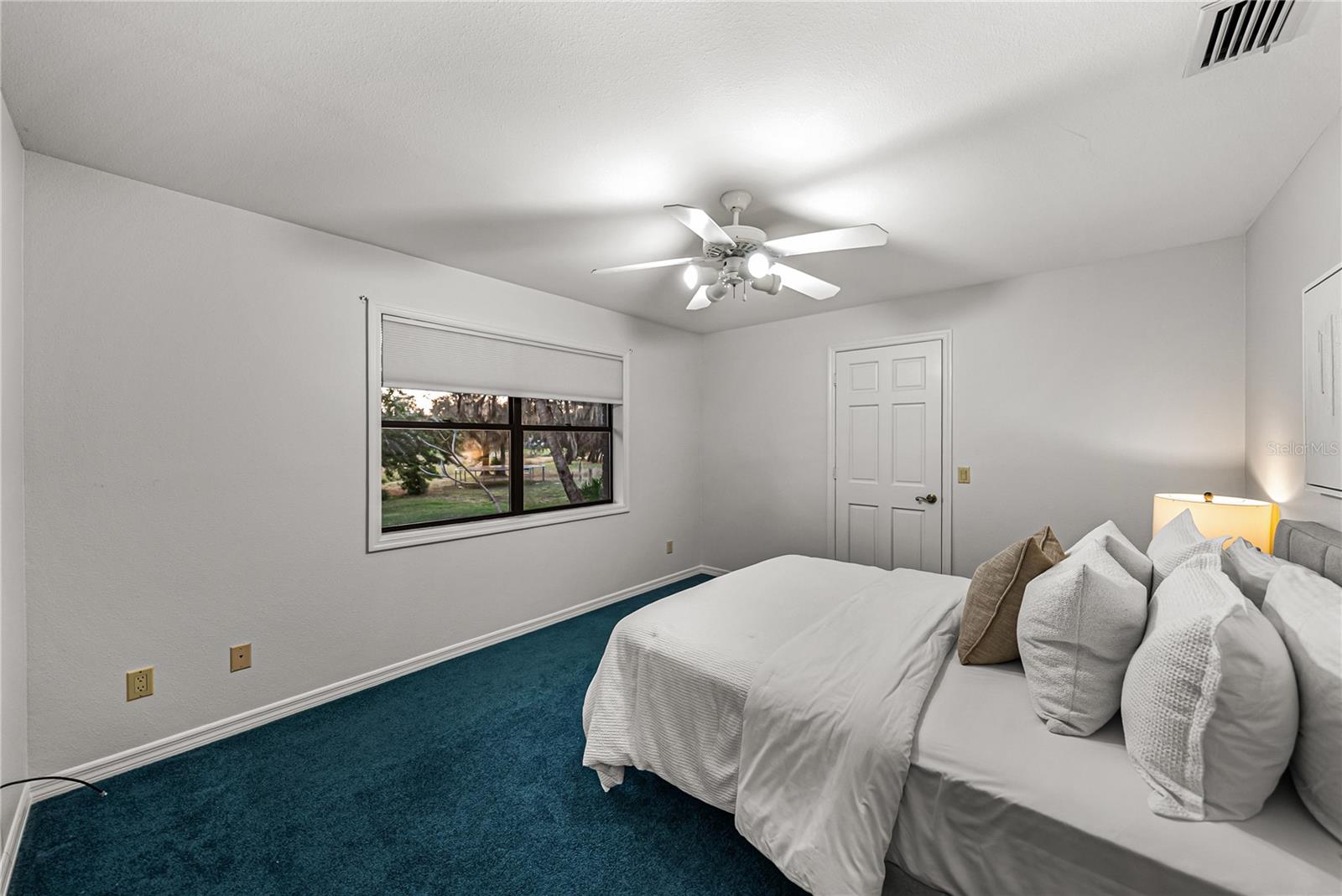 Image 35 of 68 For 16 Coventry Drive