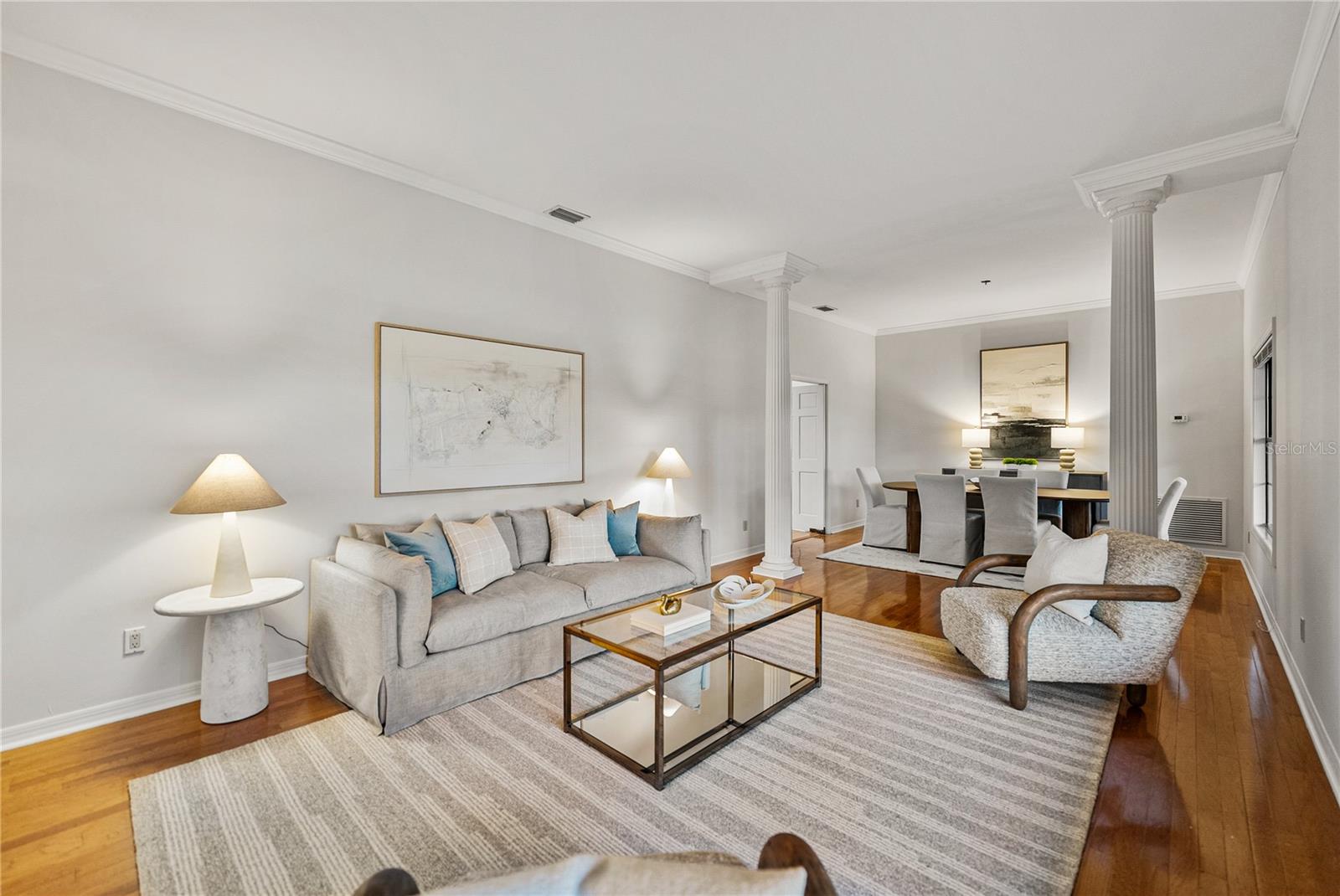 Image 4 of 68 For 16 Coventry Drive