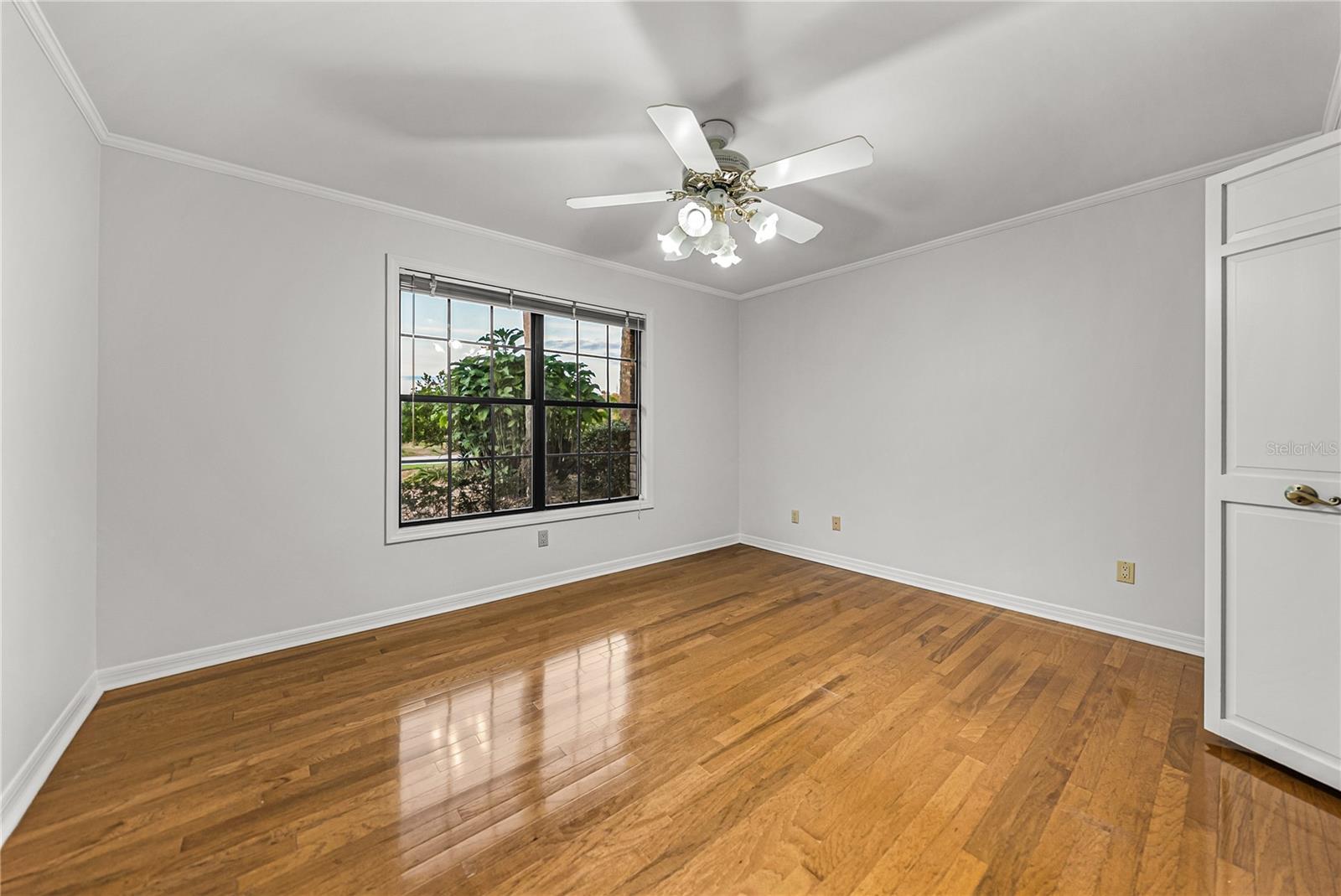 Image 43 of 68 For 16 Coventry Drive