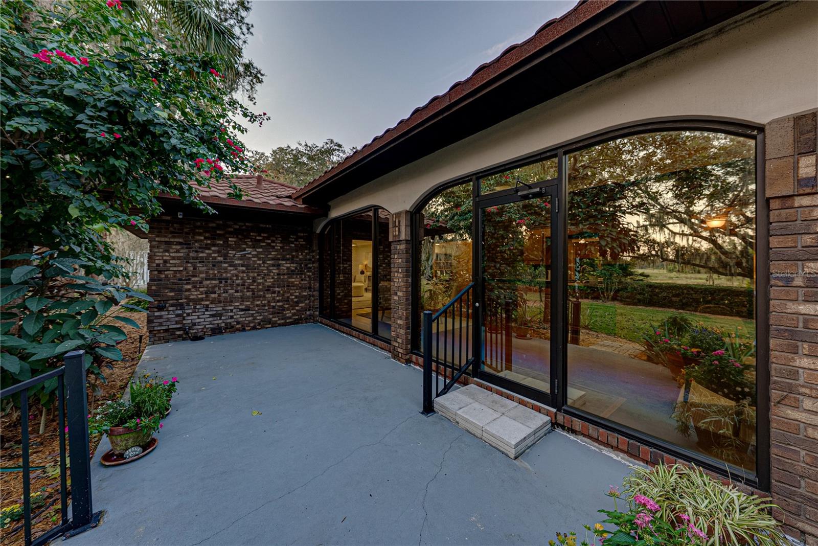 Image 51 of 68 For 16 Coventry Drive