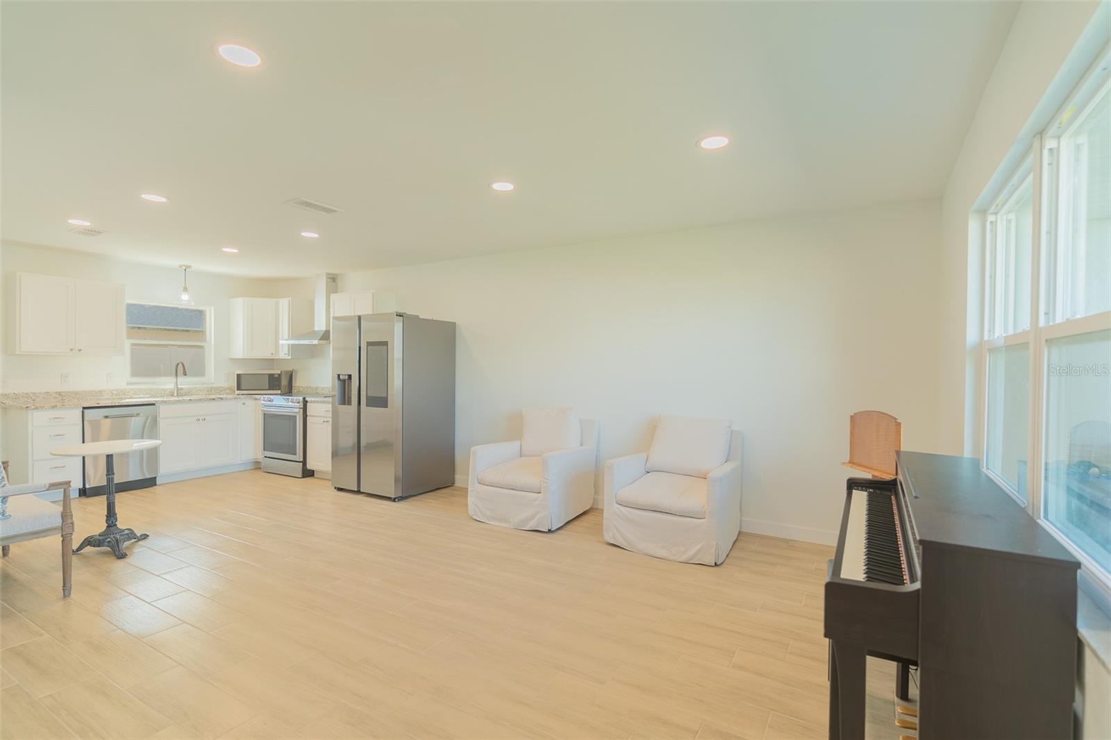 Image 3 of 40 For 2319 Cannon Terrace Nw 1