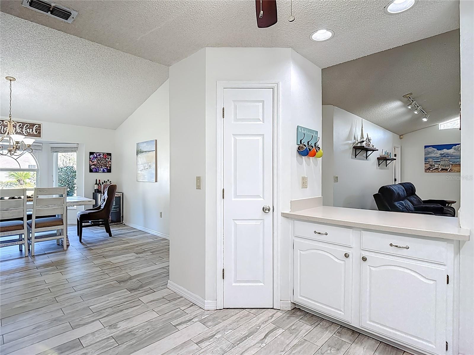 Image 13 of 54 For 1621 Sir Henrys Trail