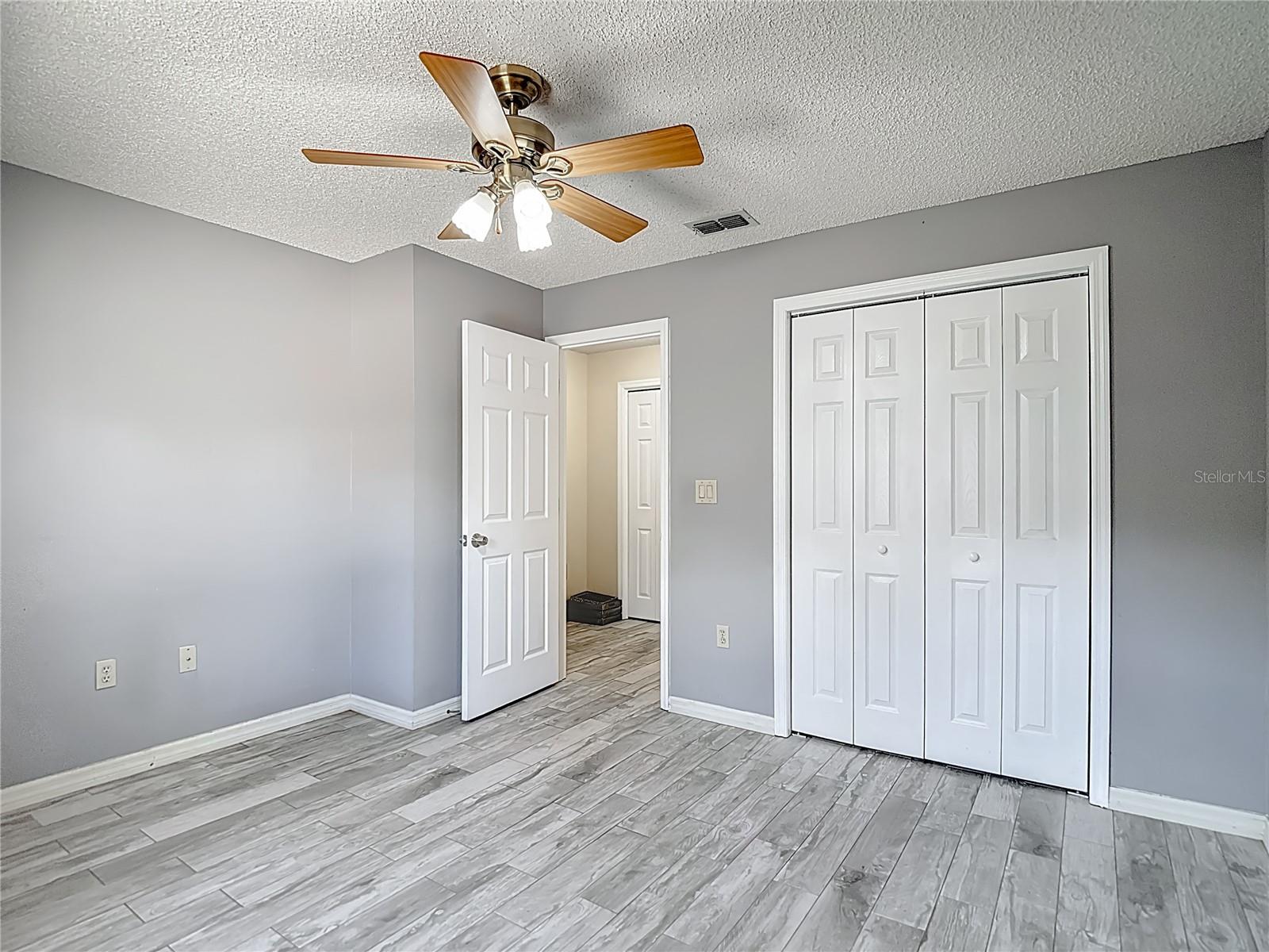 Image 34 of 54 For 1621 Sir Henrys Trail