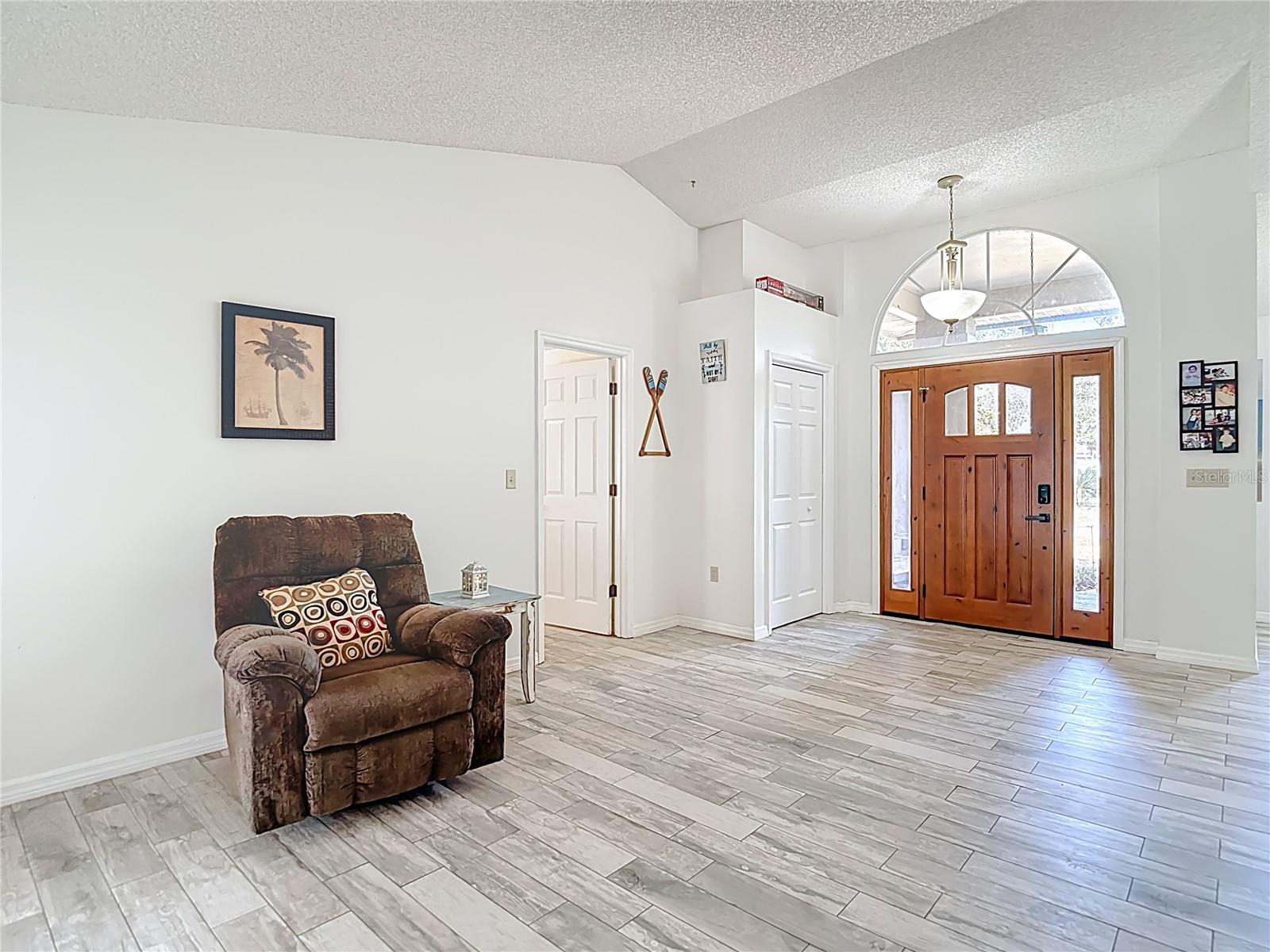 Image 7 of 54 For 1621 Sir Henrys Trail