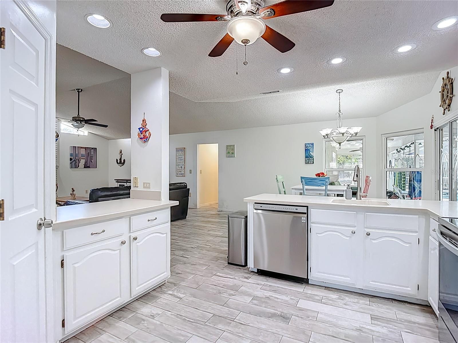 Image 9 of 54 For 1621 Sir Henrys Trail