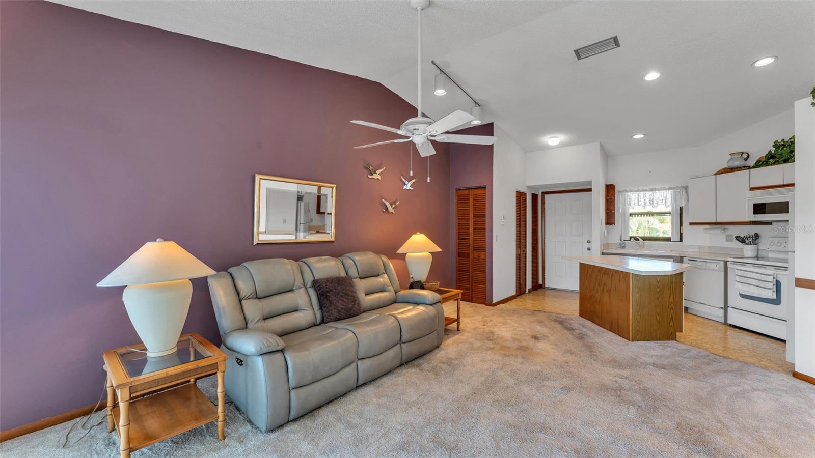 Image 11 of 39 For 4655 Casablanca Circle A25