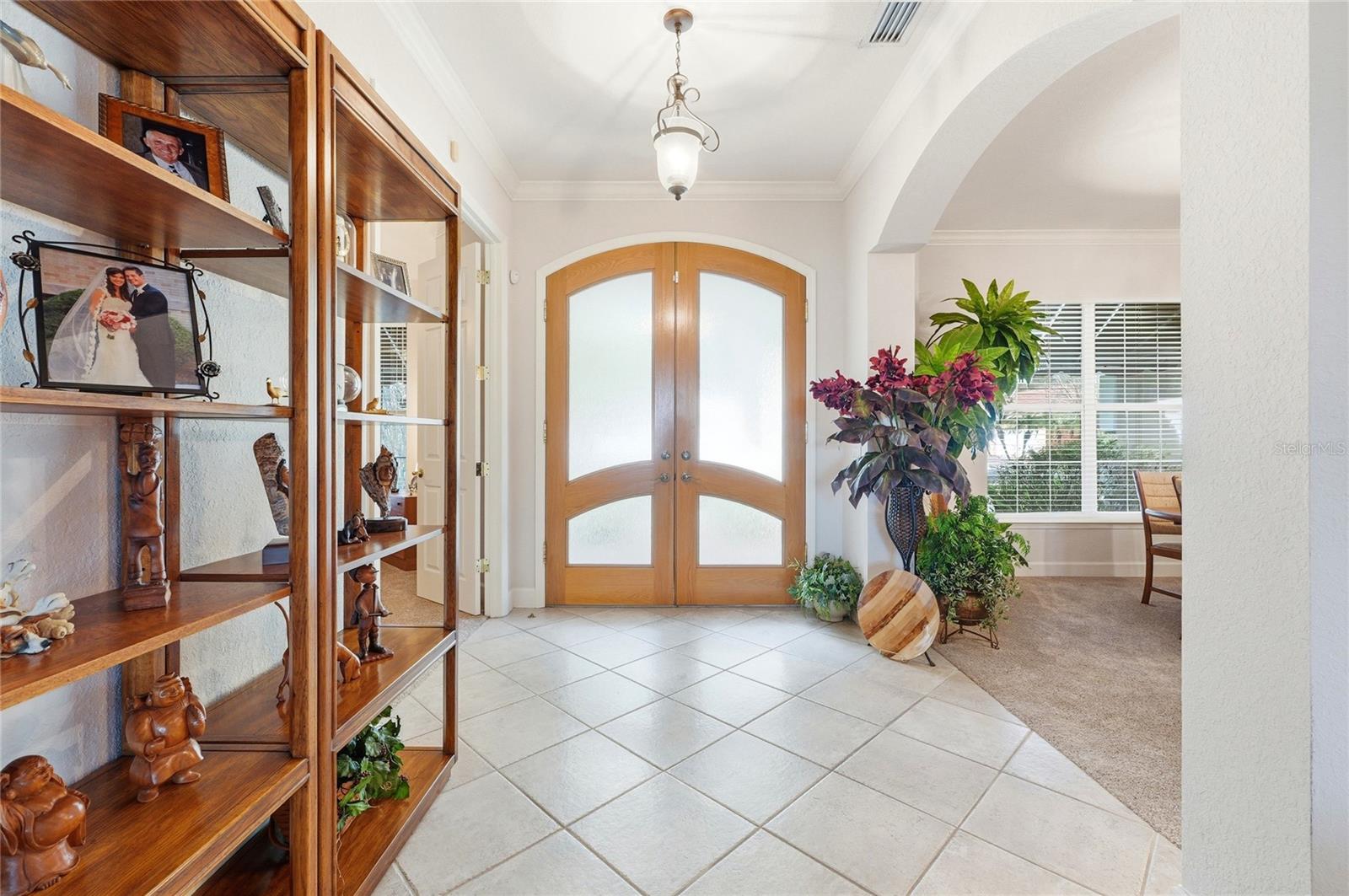 Image 4 of 53 For 108 Lake Region Boulevard N