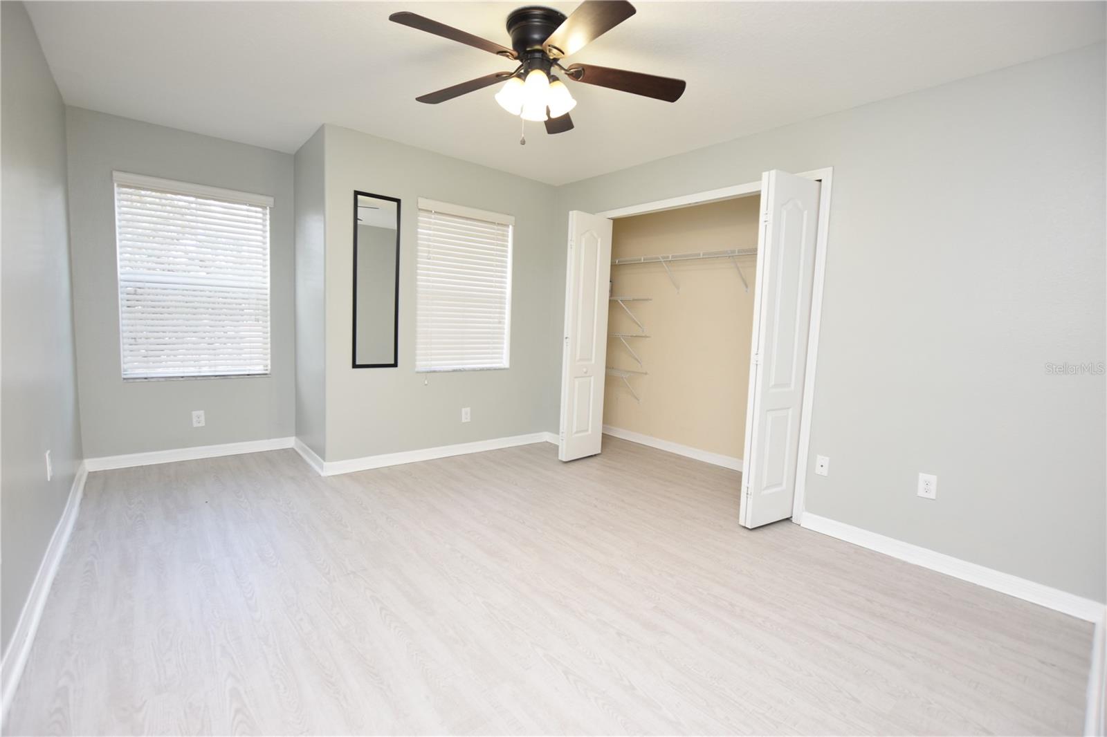 Image 19 of 31 For 515 Sandstone Street