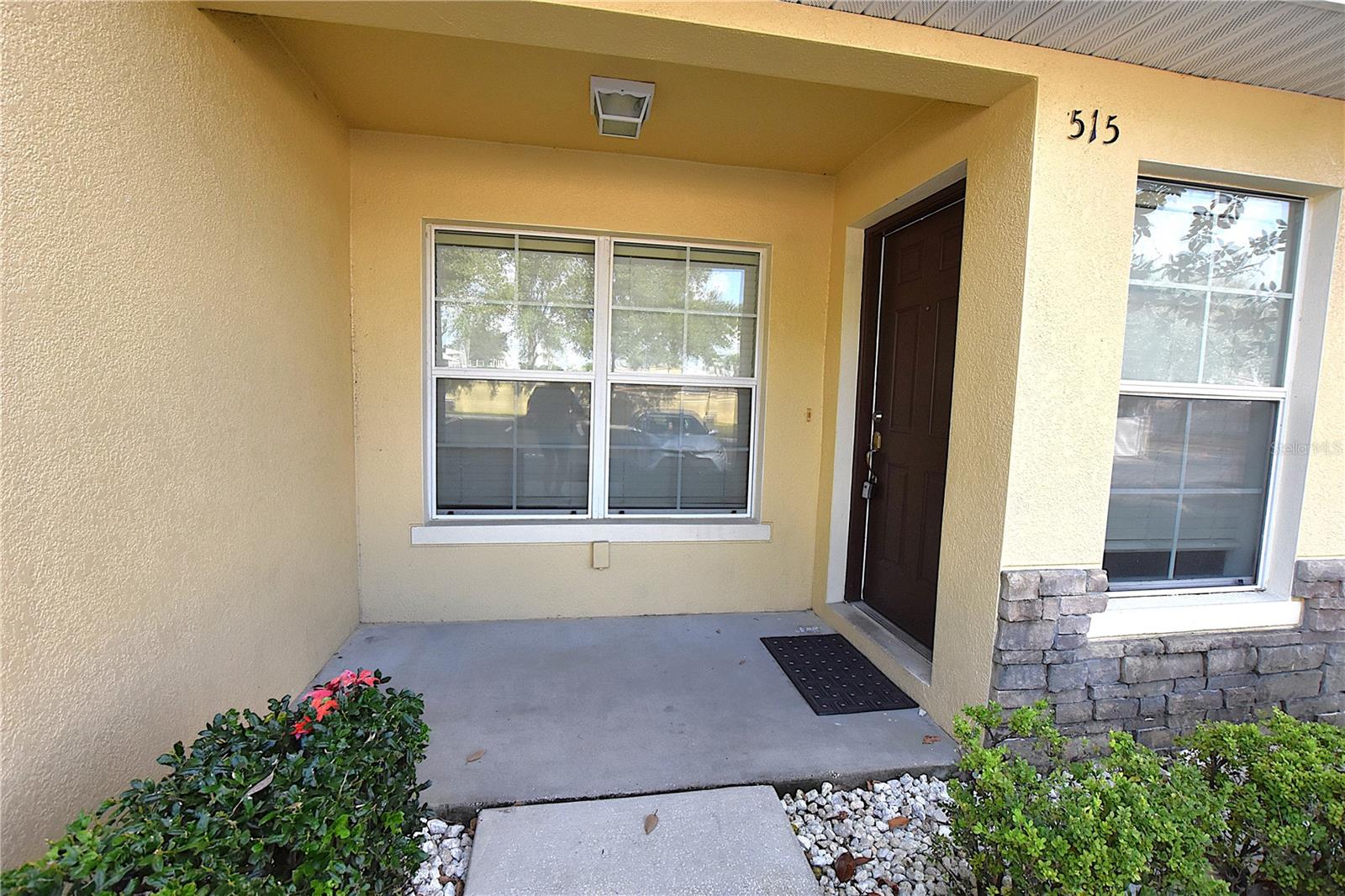 Image 4 of 31 For 515 Sandstone Street