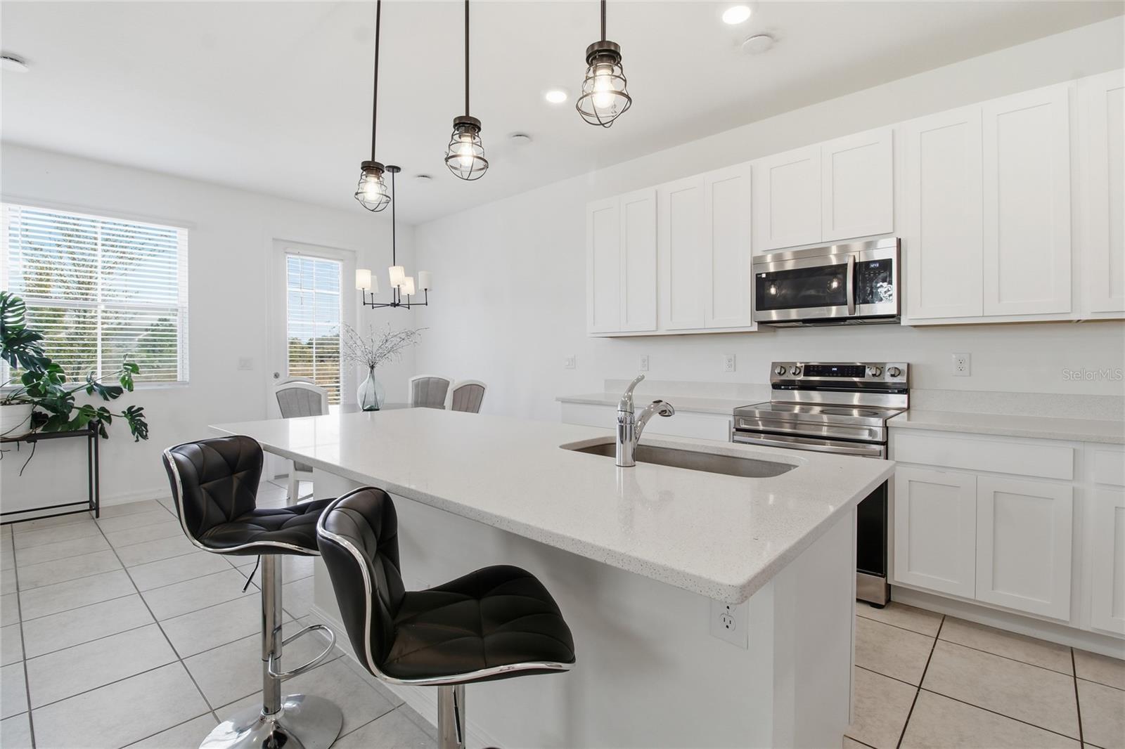 Image 10 of 66 For 631 Longboat Drive