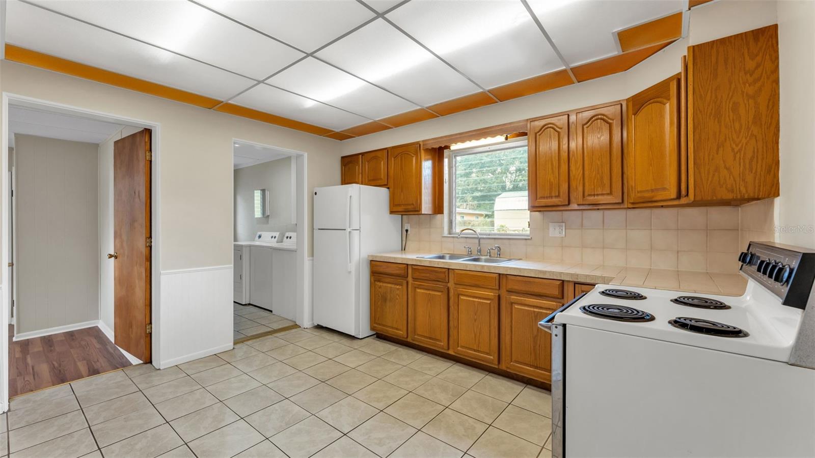 Image 15 of 37 For 1644 Pineberry Street