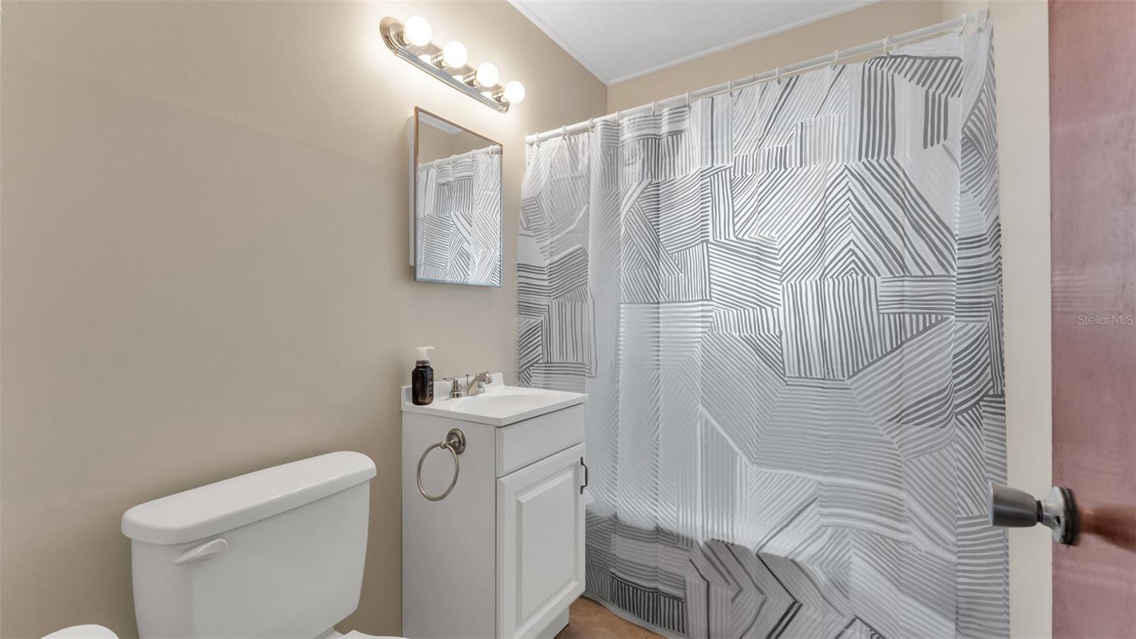 Image 19 of 37 For 1644 Pineberry Street