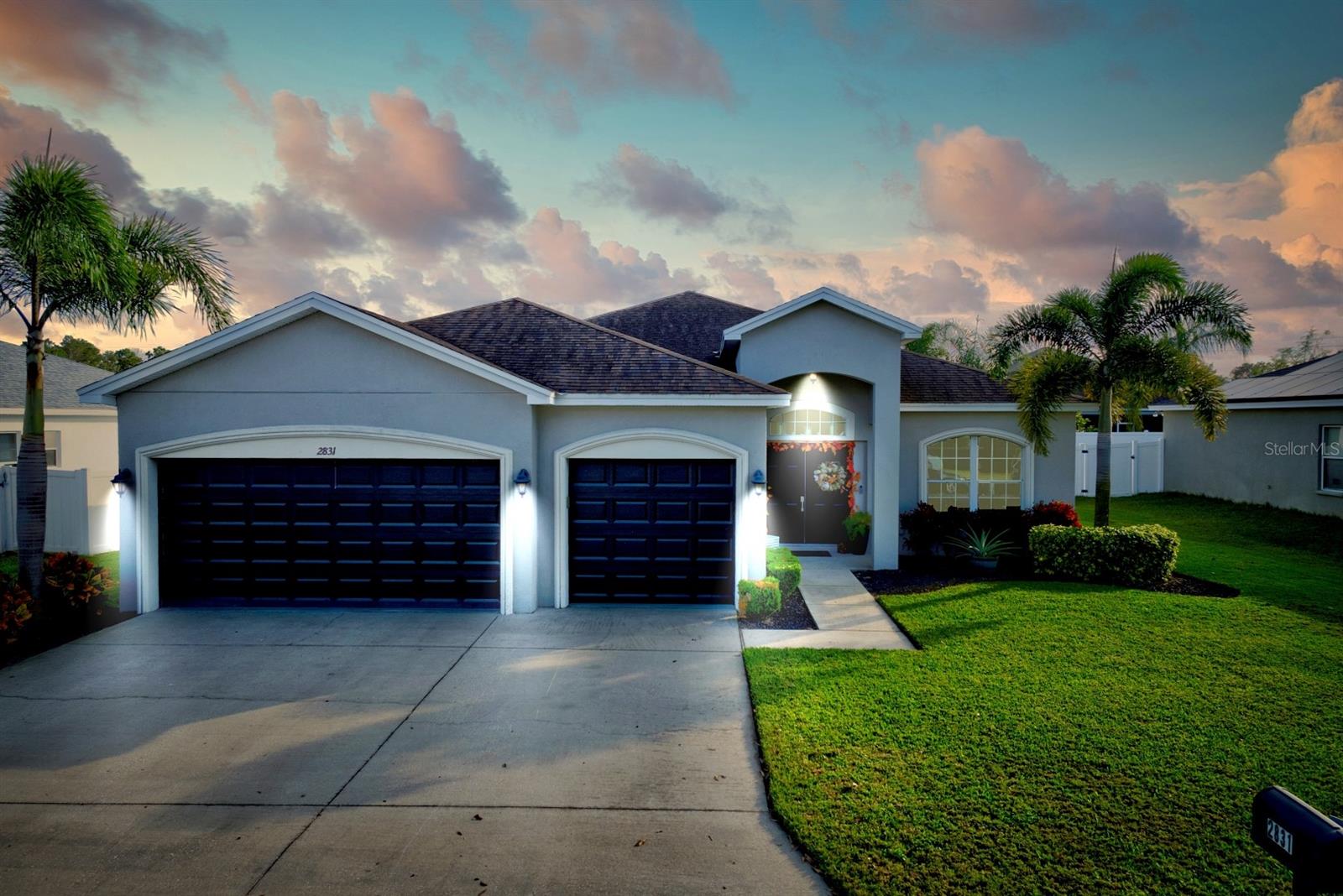 Image 2 of 59 For 2831 Whitney Street