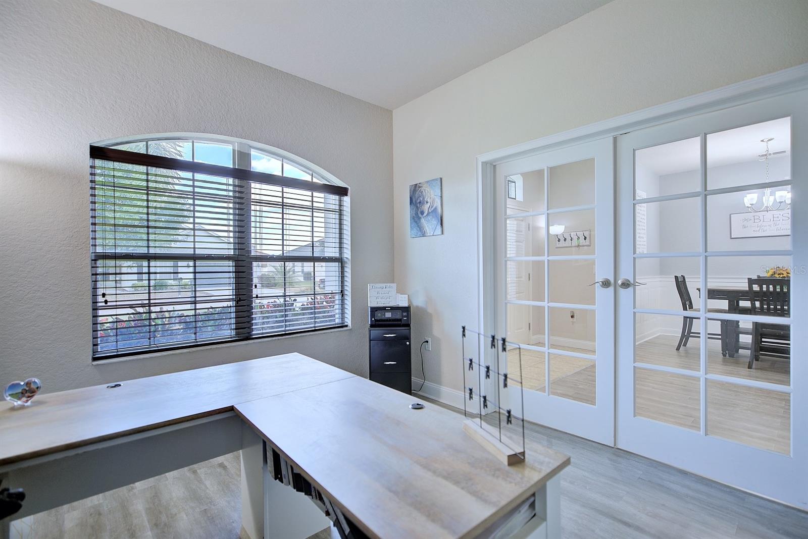 Image 26 of 59 For 2831 Whitney Street