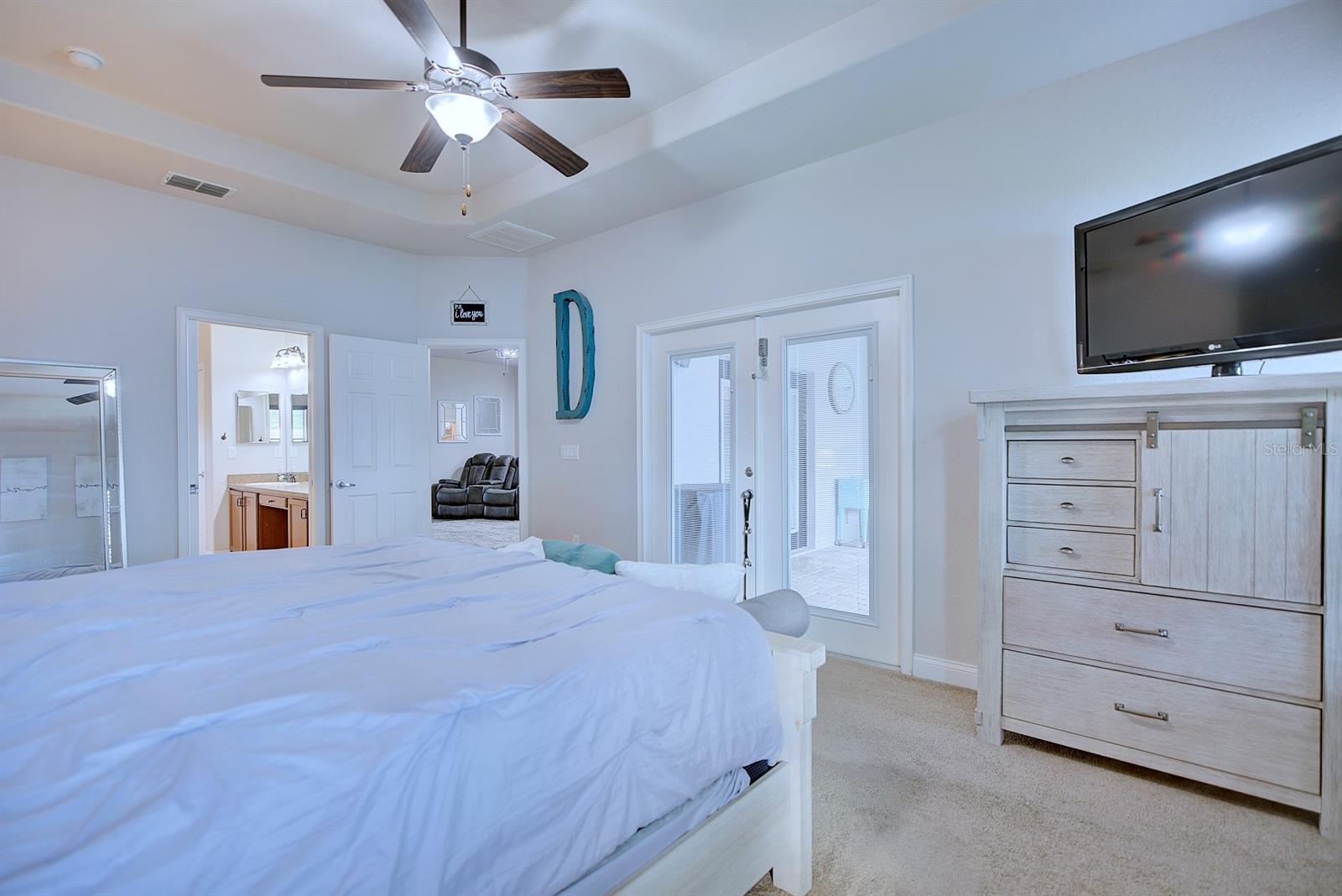 Image 30 of 59 For 2831 Whitney Street