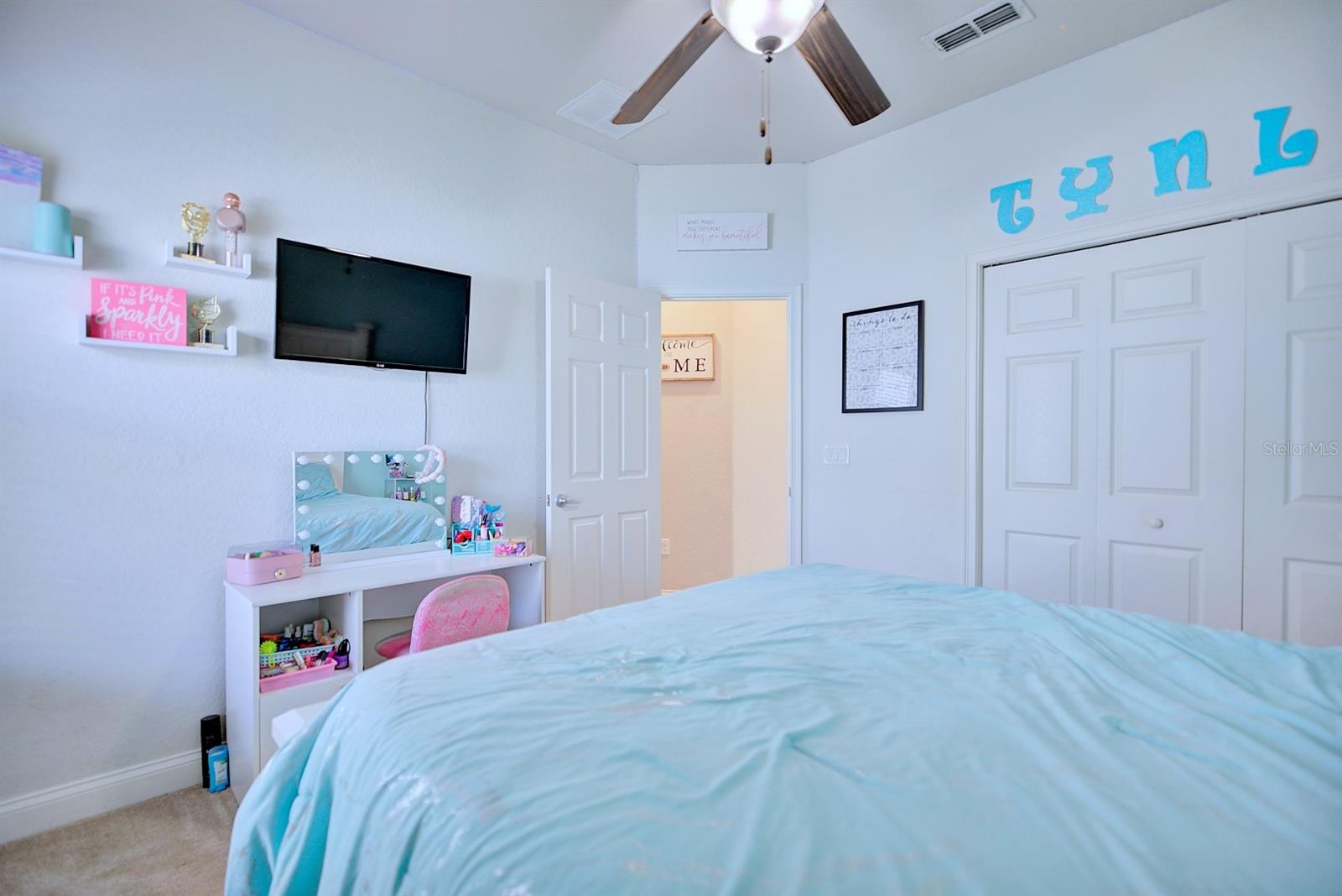 Image 38 of 59 For 2831 Whitney Street