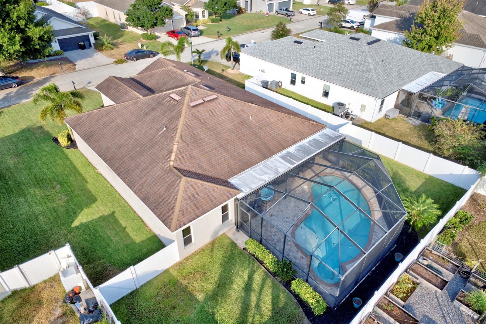 Image 4 of 59 For 2831 Whitney Street