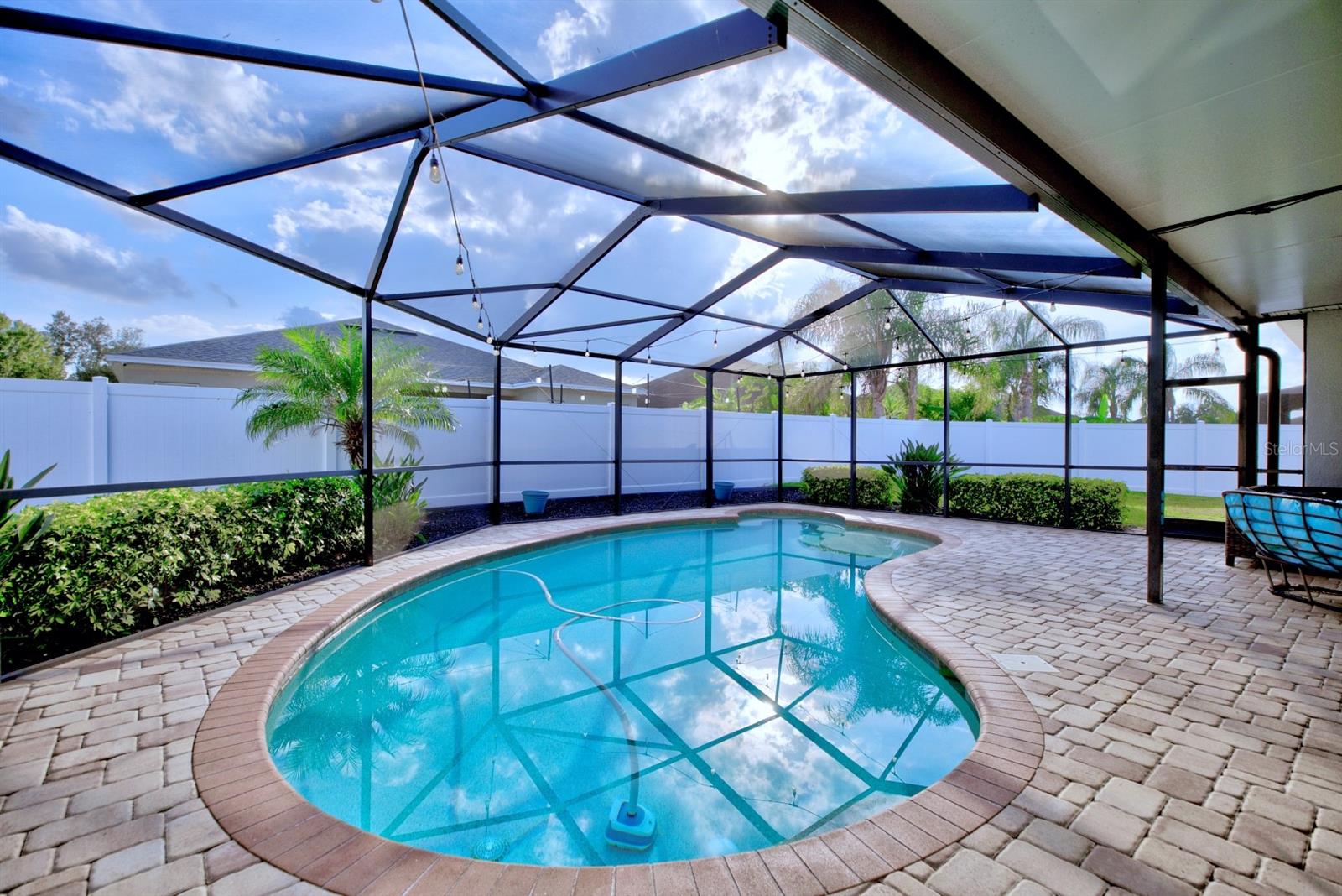 Image 51 of 59 For 2831 Whitney Street