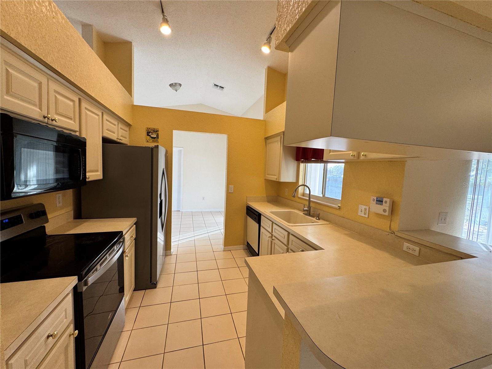 Image 17 of 41 For 794 Chelsea Way