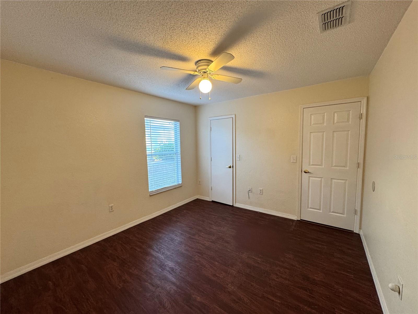 Image 31 of 41 For 794 Chelsea Way