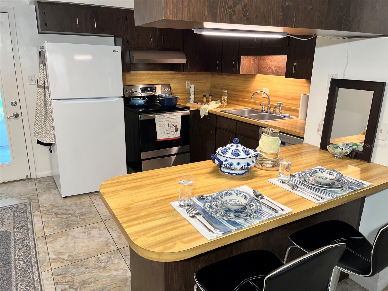 Image 9 of 20 For 740 Pearl Street C