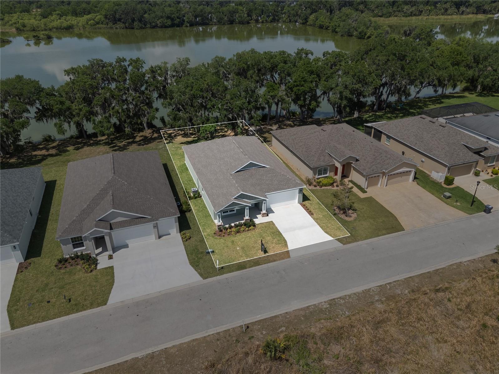 Image 6 of 28 For 4537 Fairway Oaks Drive