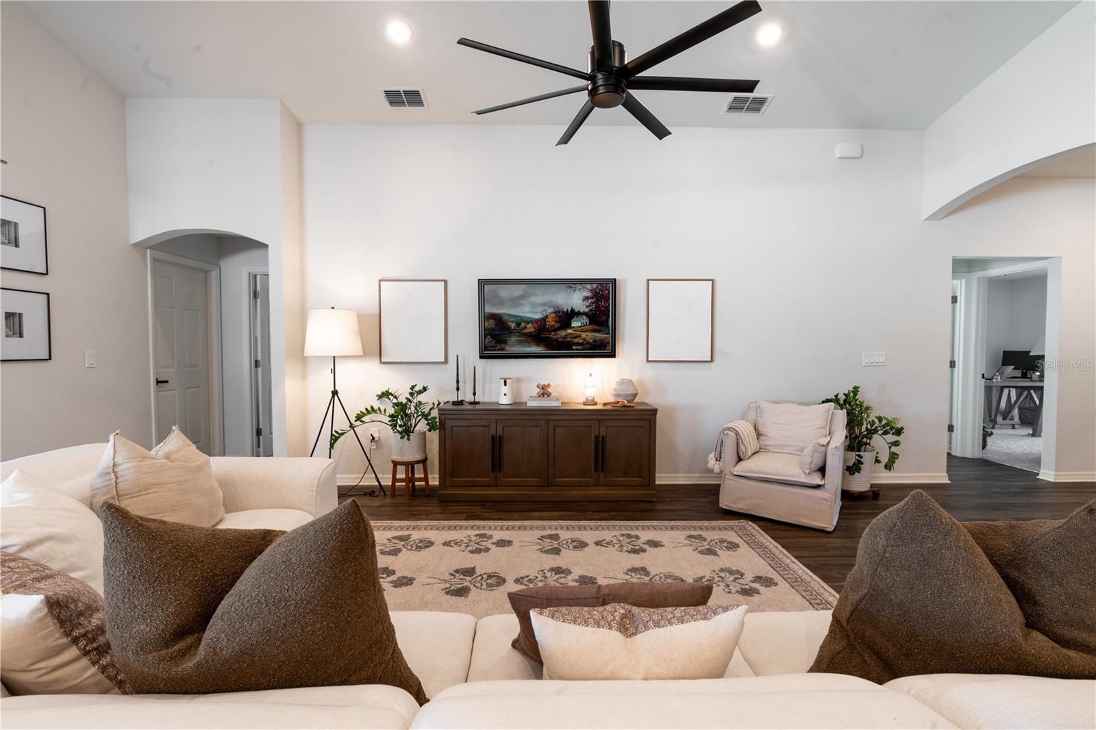 Image 6 of 35 For 4428 Reding Way