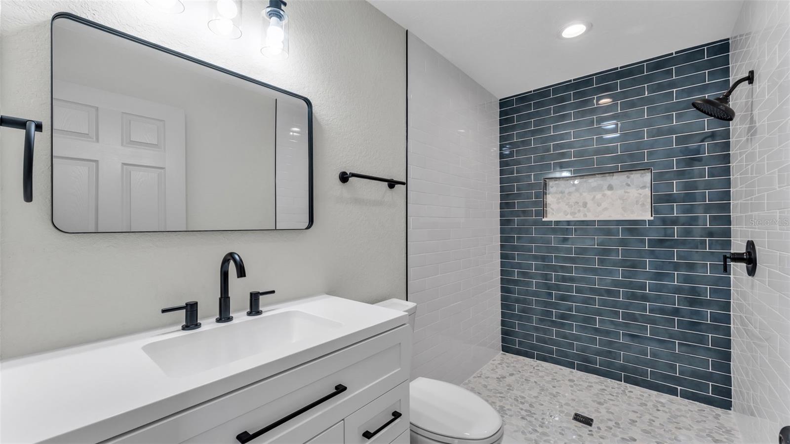 Image 16 of 34 For 5322 Forestbrook Drive E