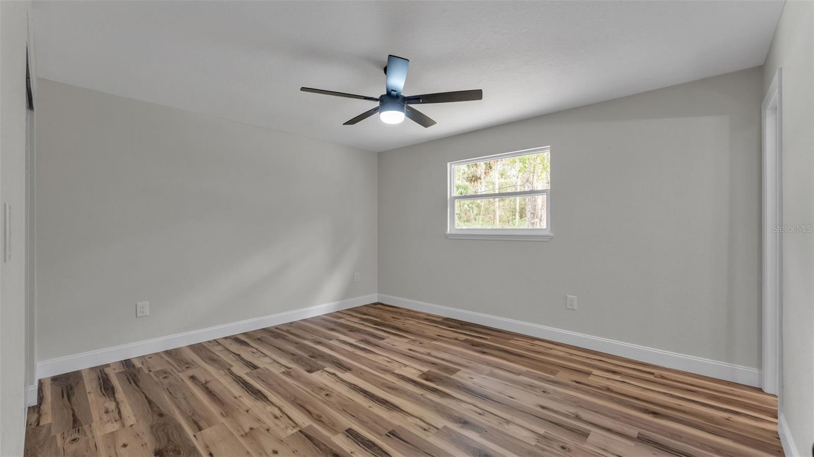 Image 20 of 34 For 5322 Forestbrook Drive E