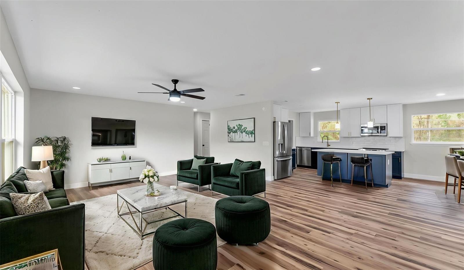 Image 6 of 34 For 5322 Forestbrook Drive E