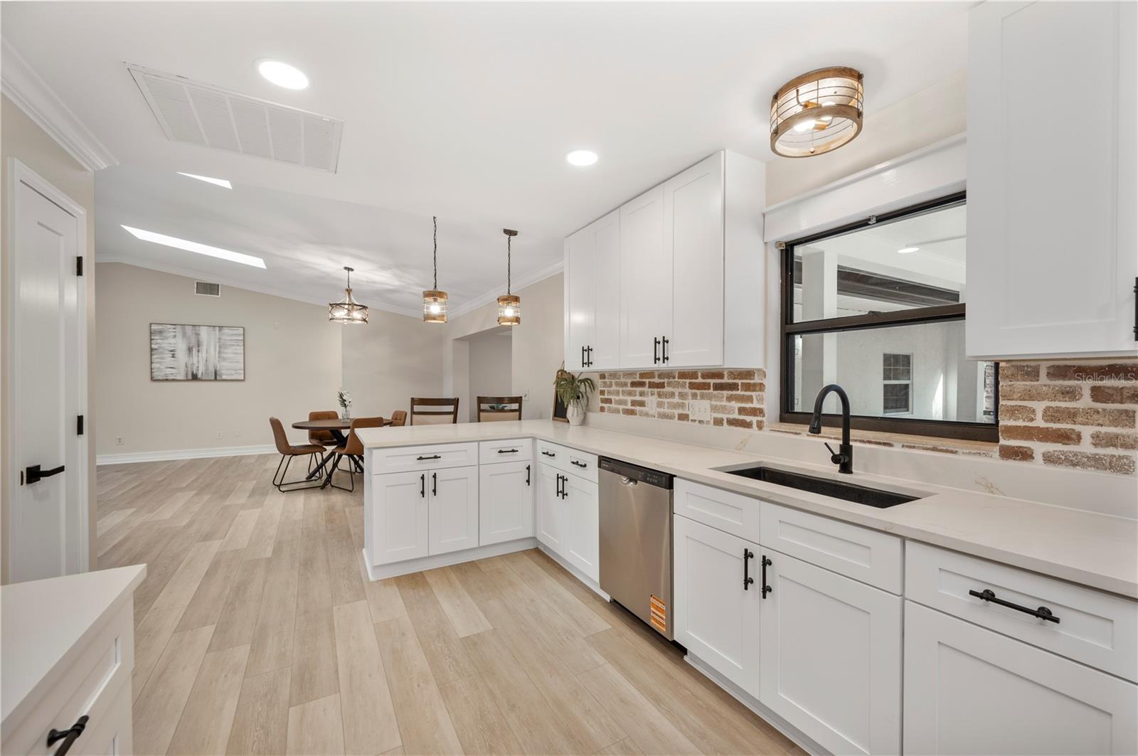 Image 14 of 71 For 5614 Lazy Creek Drive