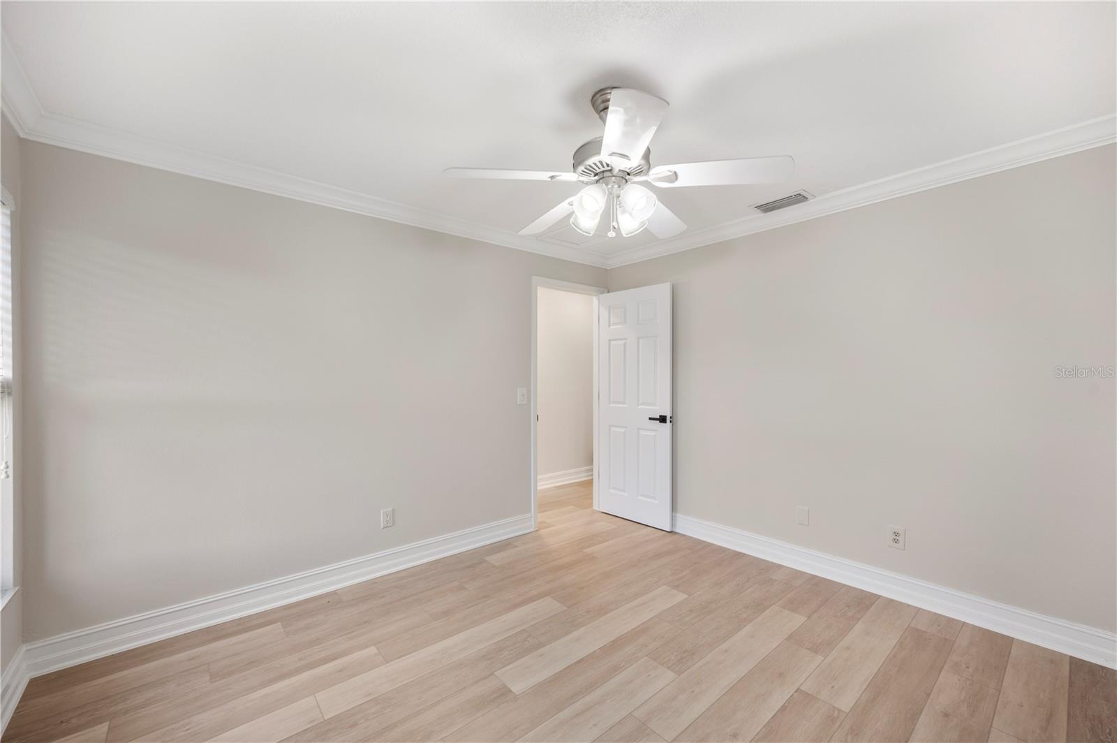 Image 28 of 71 For 5614 Lazy Creek Drive