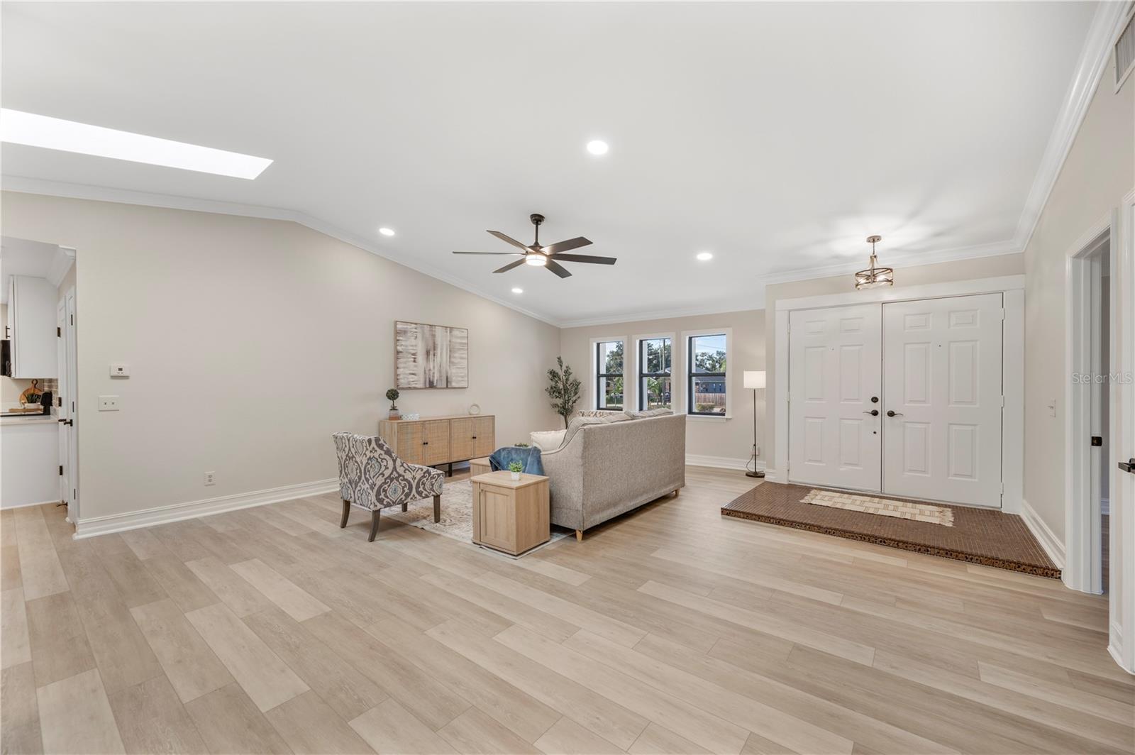 Image 5 of 71 For 5614 Lazy Creek Drive