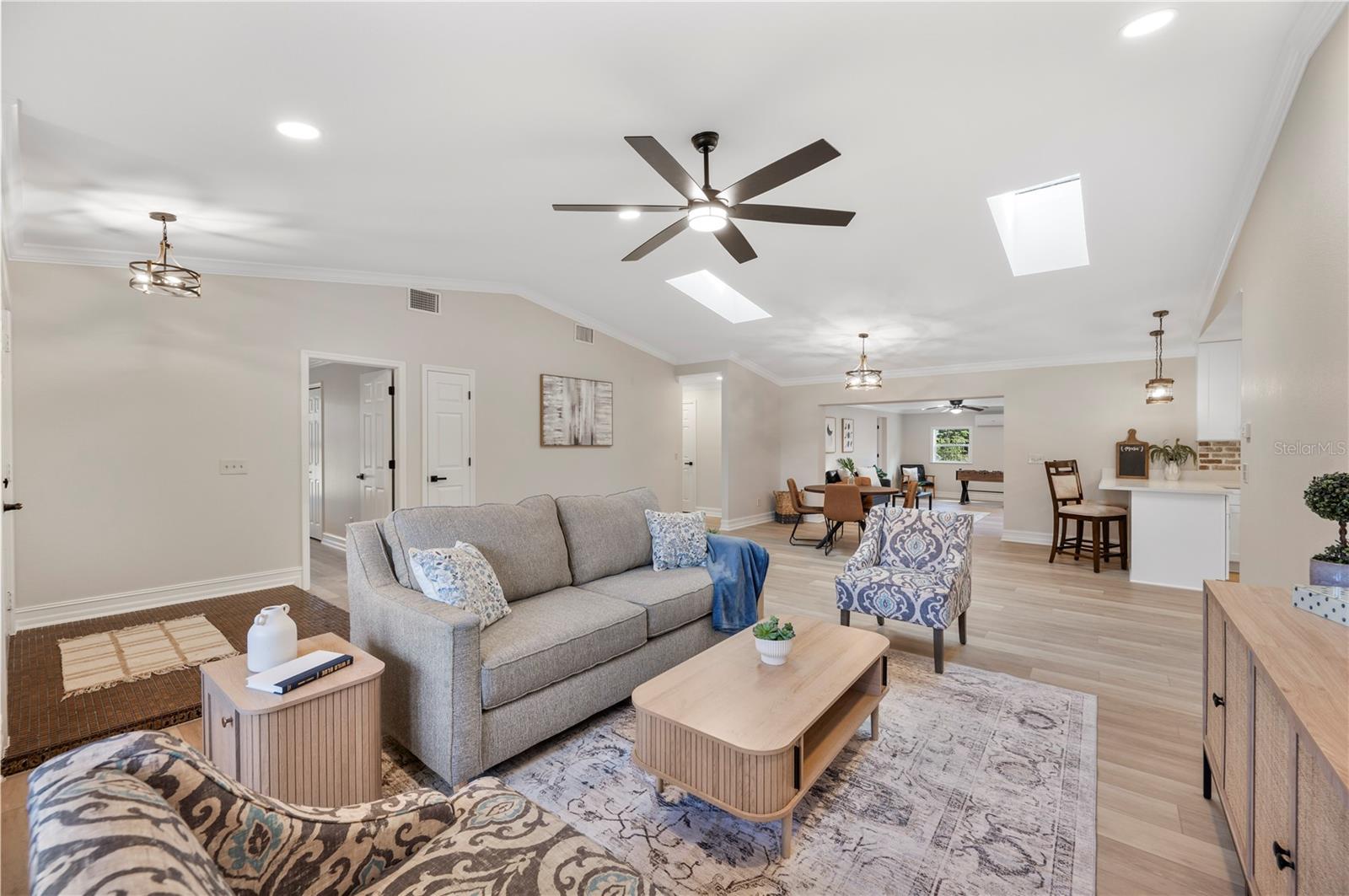 Image 7 of 71 For 5614 Lazy Creek Drive