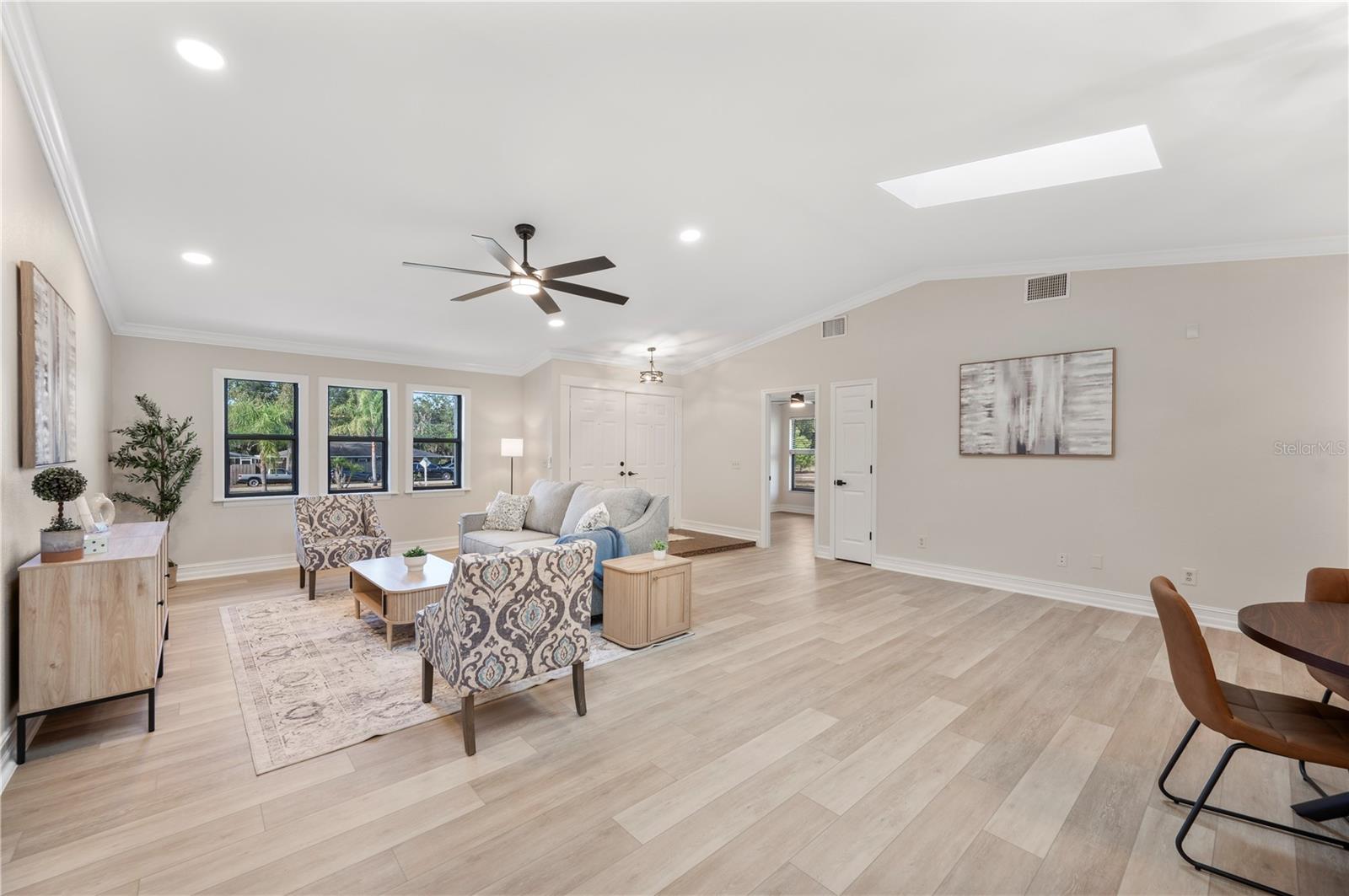 Image 8 of 71 For 5614 Lazy Creek Drive