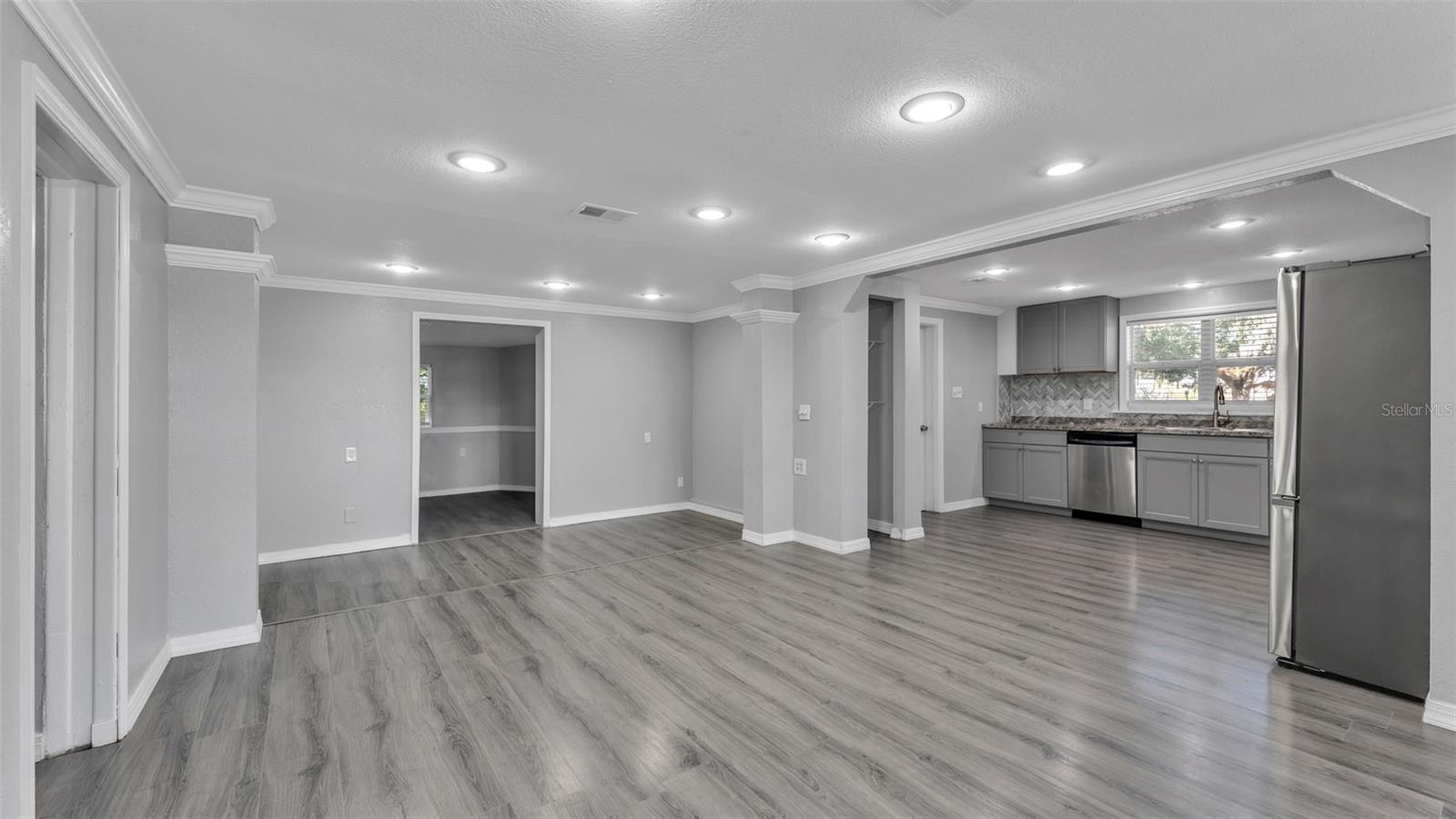 Image 10 of 36 For 1015 Browning Road